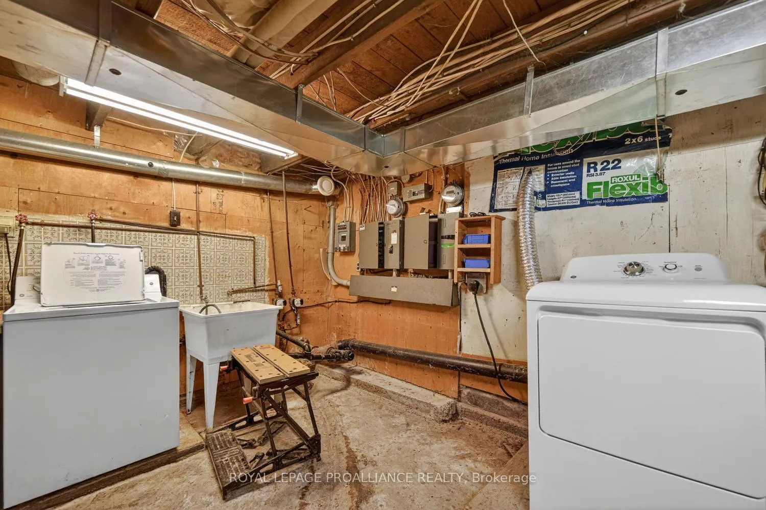Photo 16 of 58 Abbott Street, Brockville — HOMEH
