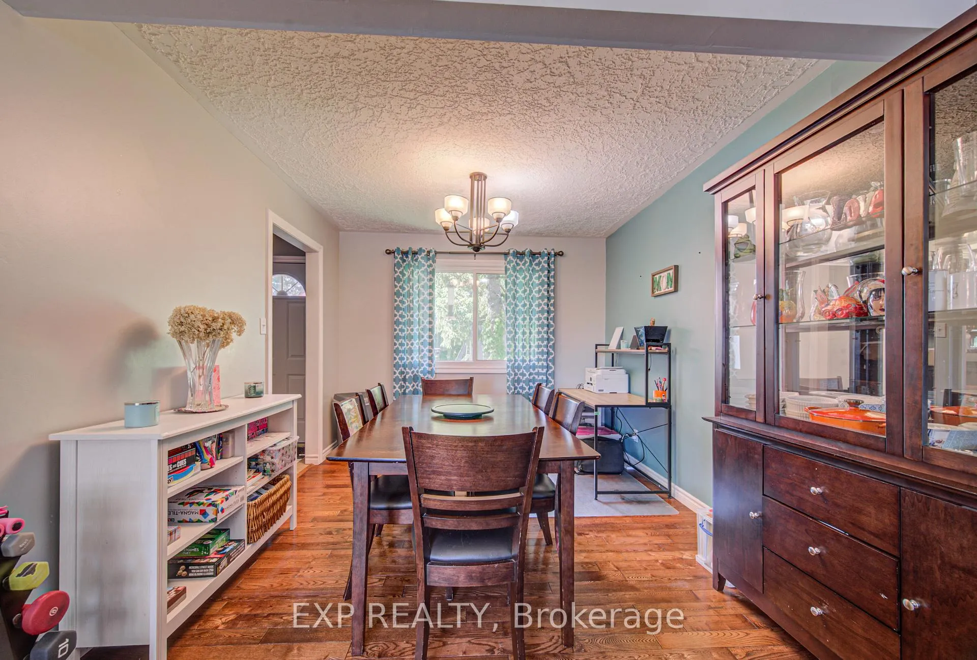 Photo 11 of 74 Glen Park Crescent, Kitchener — HOMEH