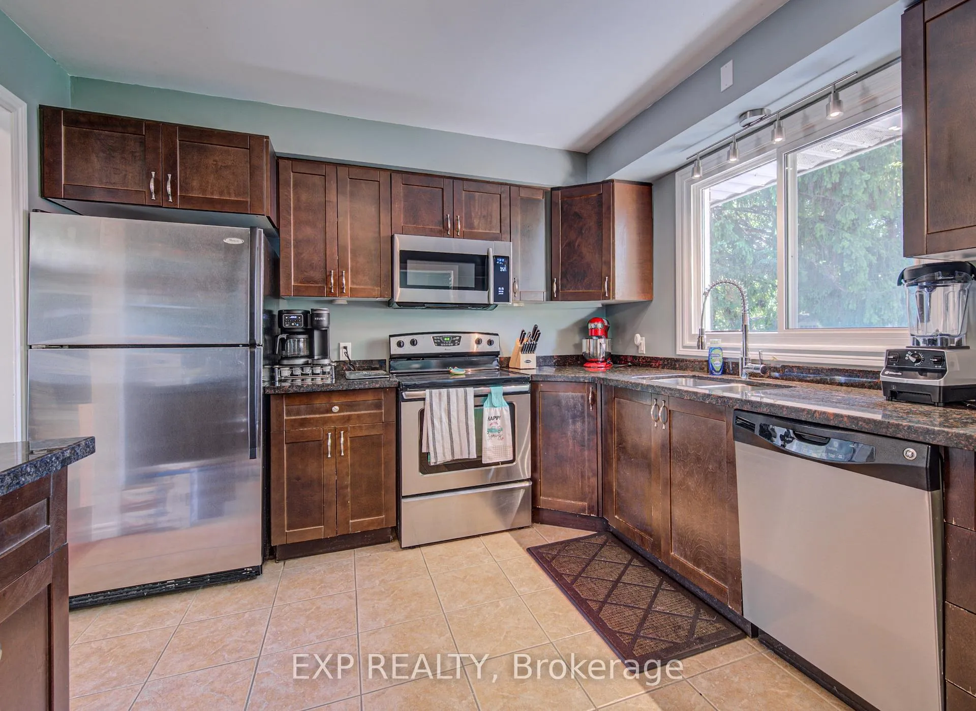 Photo 15 of 74 Glen Park Crescent, Kitchener — HOMEH