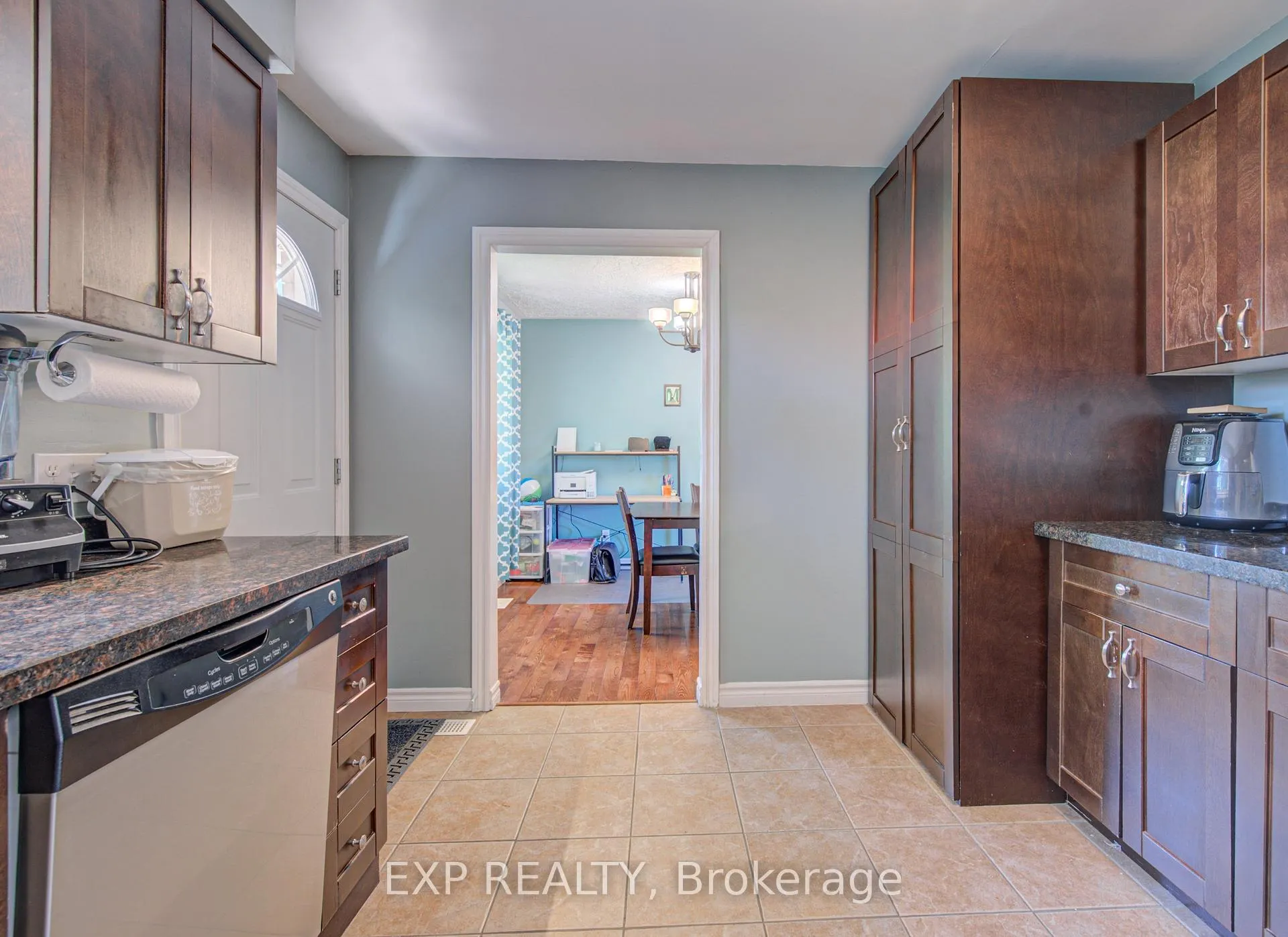 Photo 18 of 74 Glen Park Crescent, Kitchener — HOMEH