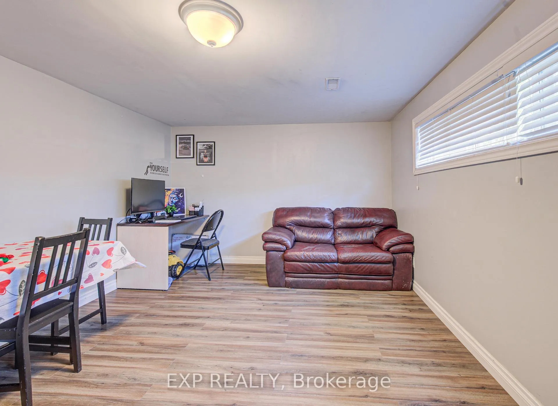 Photo 32 of 74 Glen Park Crescent, Kitchener — HOMEH