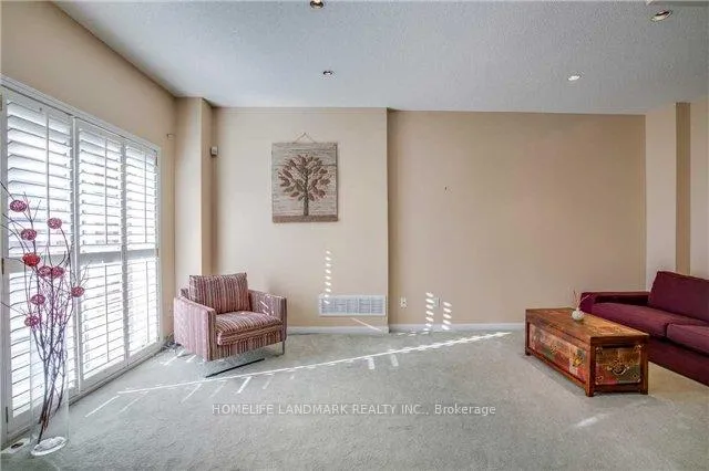 Photo 3 of Unit 1, 15 St Moritz Way S, Markham, Unionville — HOMEH
