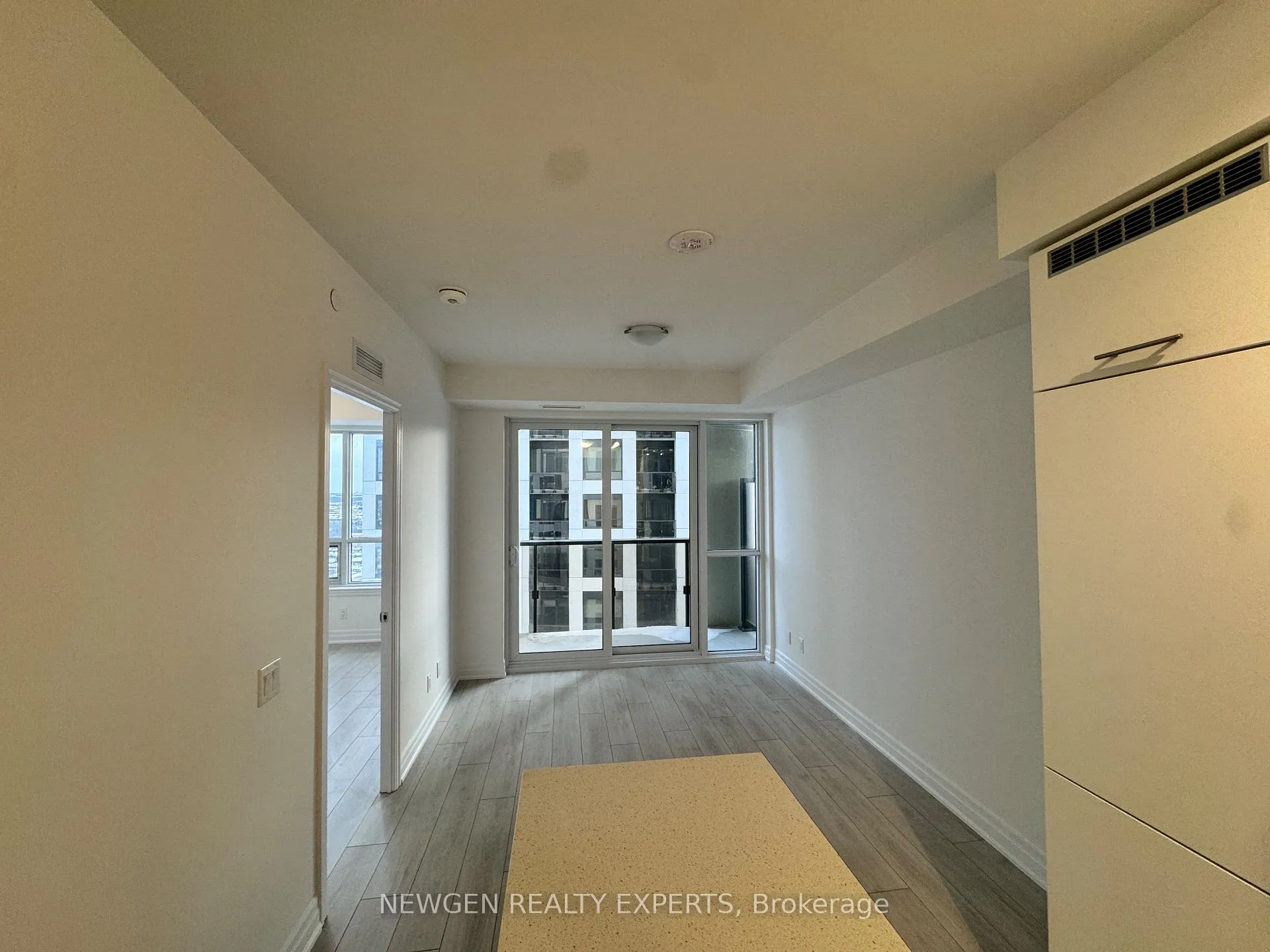 Photo 6 of Unit 2809, 30 Elm Drive E, Mississauga, City Centre — HOMEH