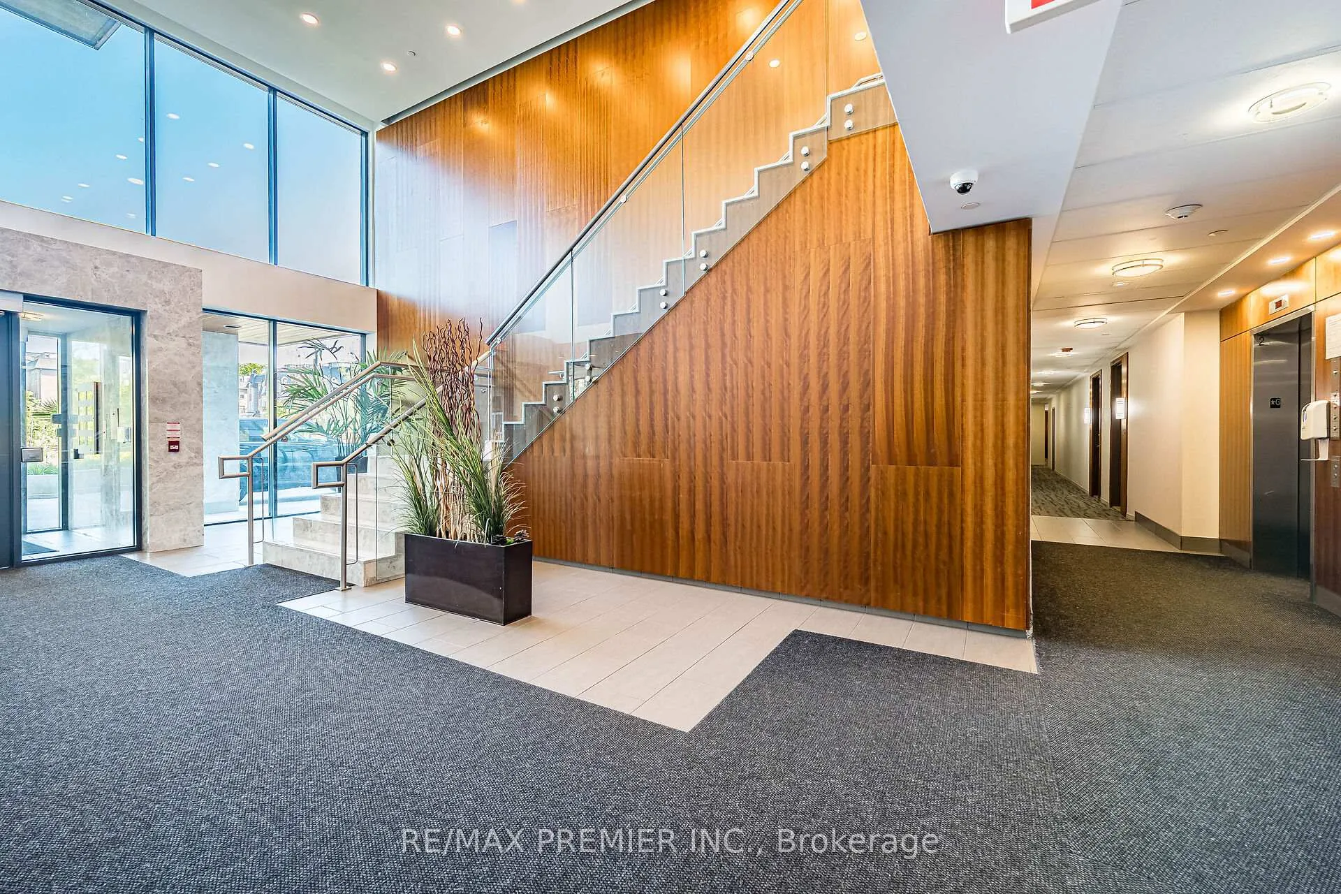 Photo 10 of Unit 507, 4700 Highway 7, Vaughan, East Woodbridge — HOMEH