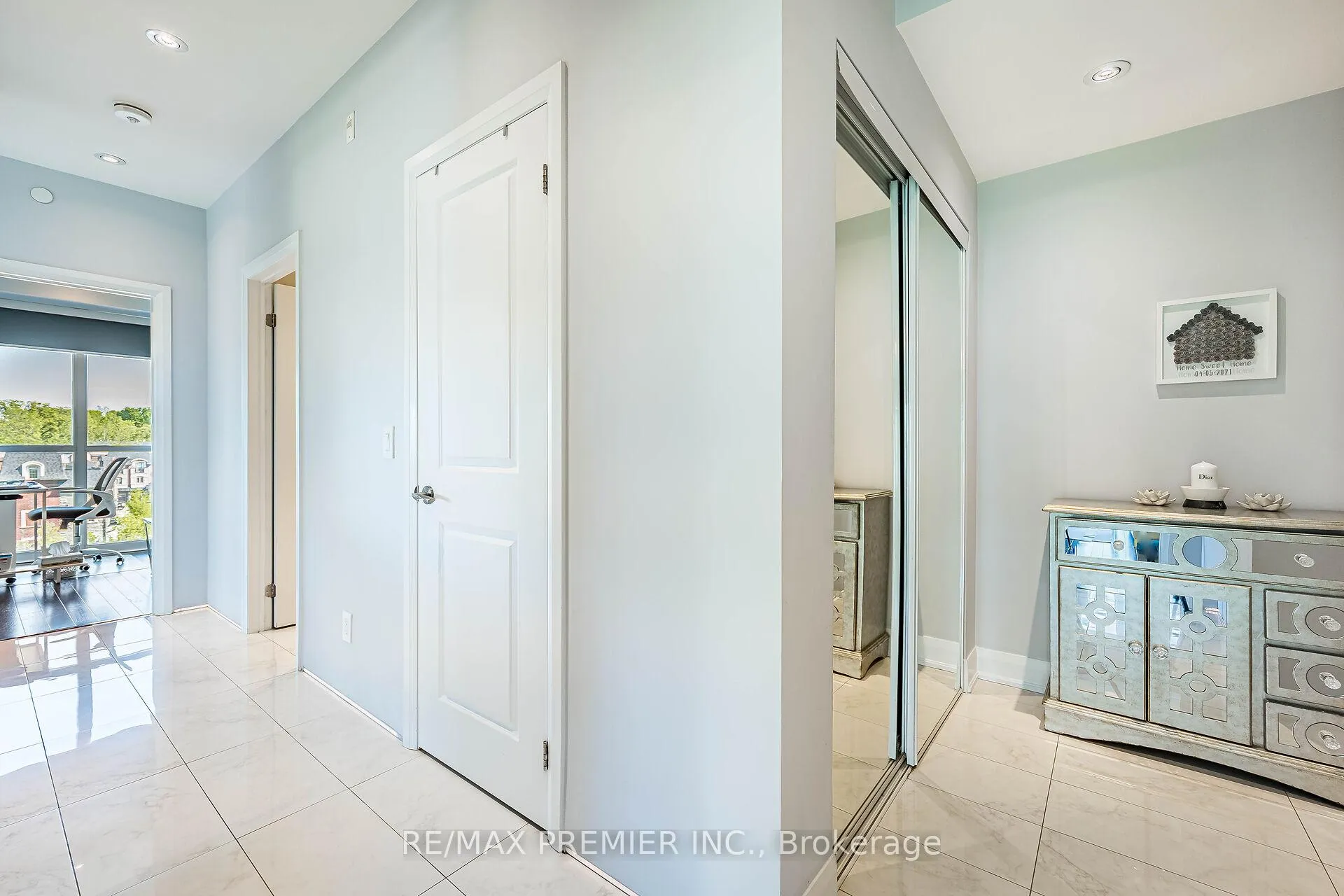 Photo 17 of Unit 507, 4700 Highway 7, Vaughan, East Woodbridge — HOMEH