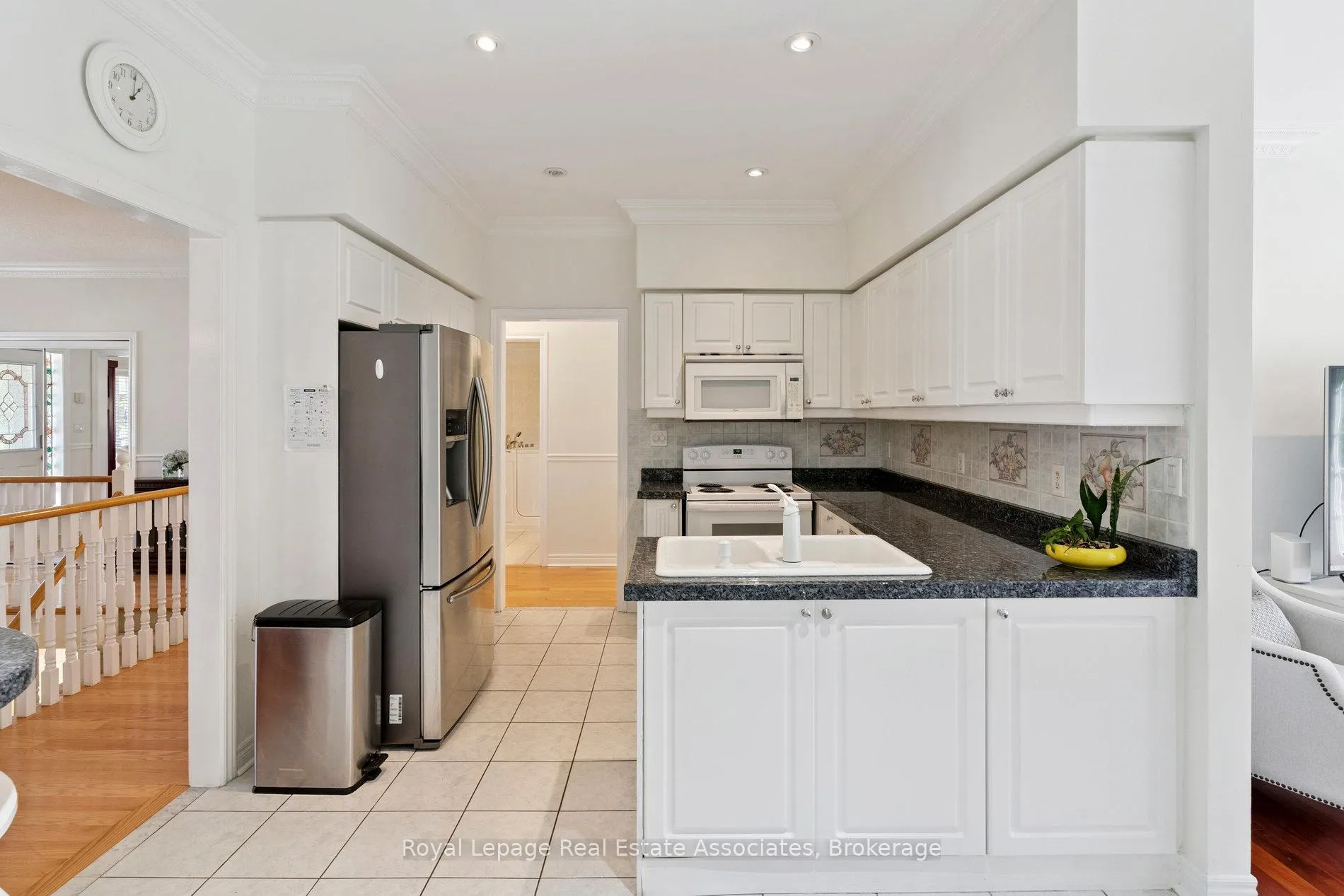 Photo 10 of 7 Powder Mill Court, Brampton, Sandringham-Wellington — HOMEH