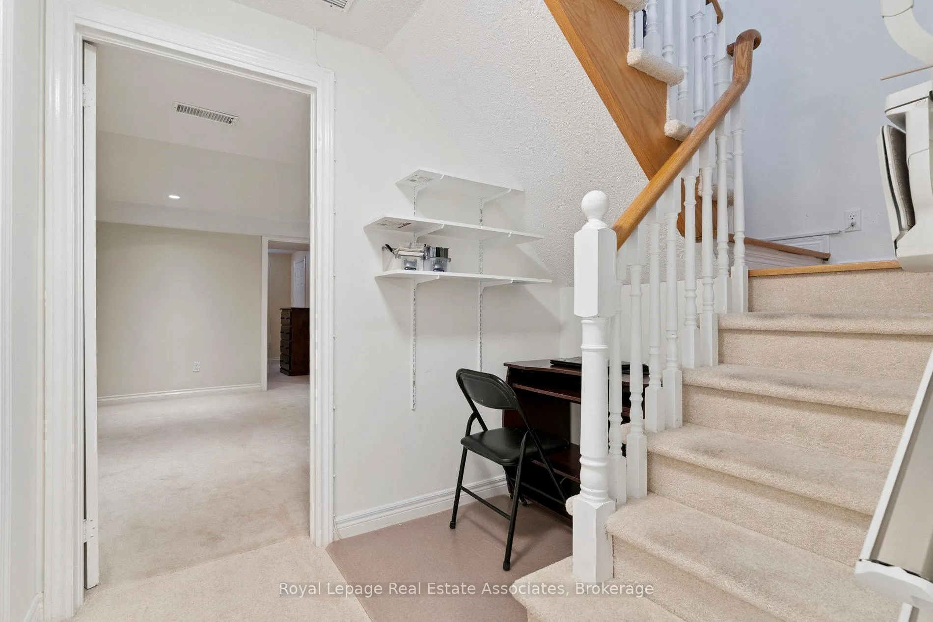 Photo 26 of 7 Powder Mill Court, Brampton, Sandringham-Wellington — HOMEH