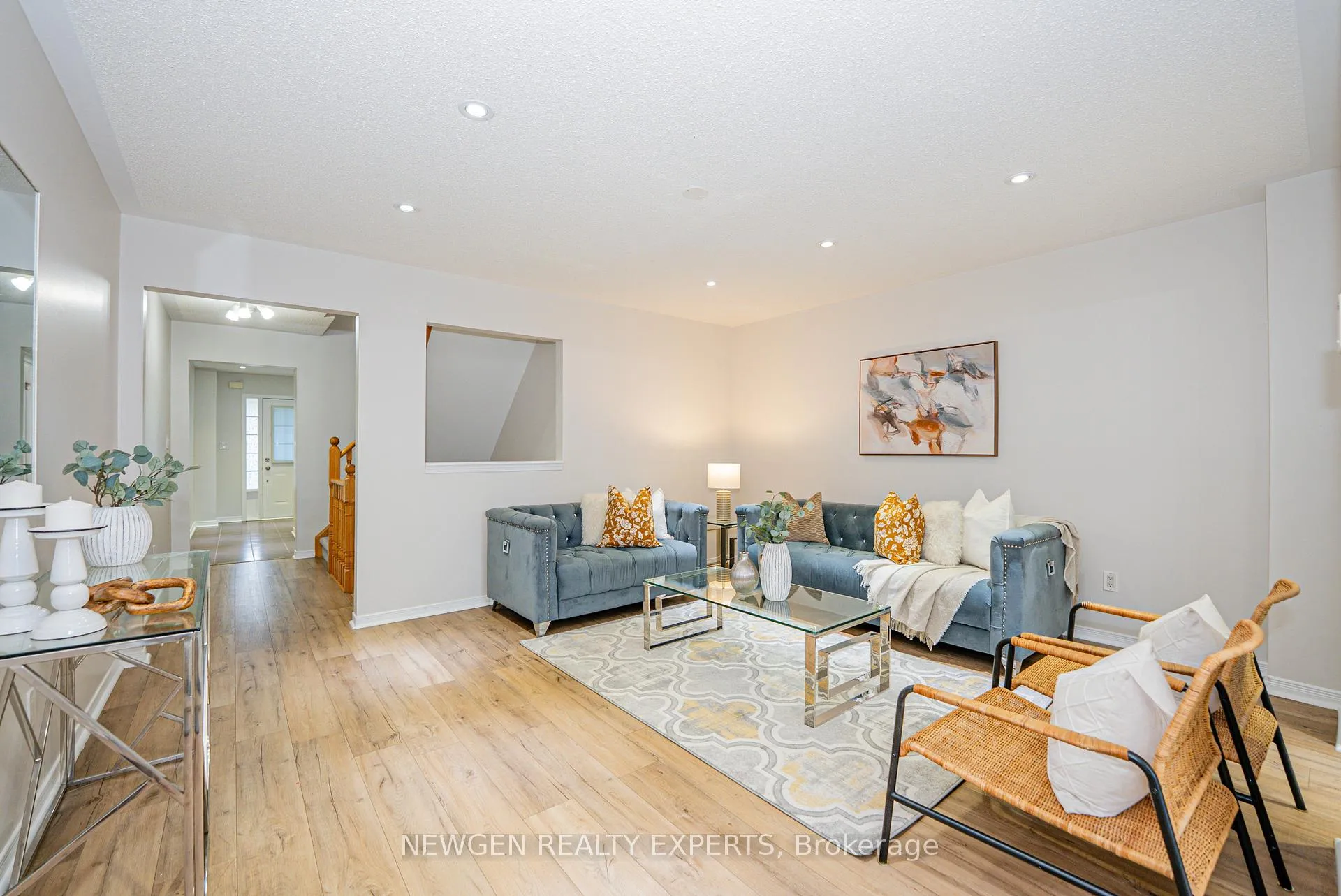 Photo 5 of 55 Teal Crest Circle, Brampton, Credit Valley — HOMEH