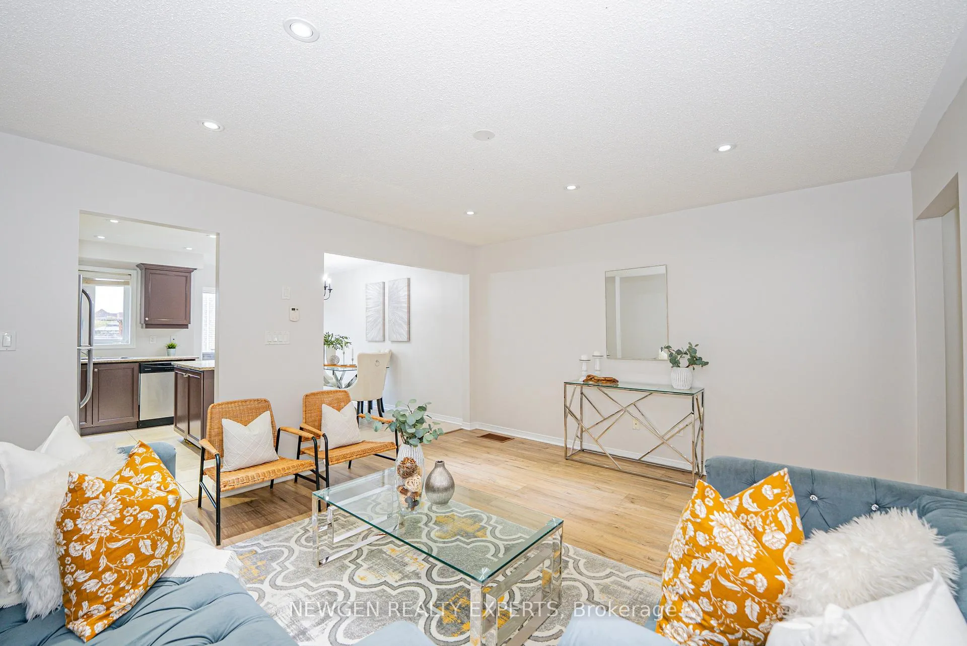 Photo 7 of 55 Teal Crest Circle, Brampton, Credit Valley — HOMEH