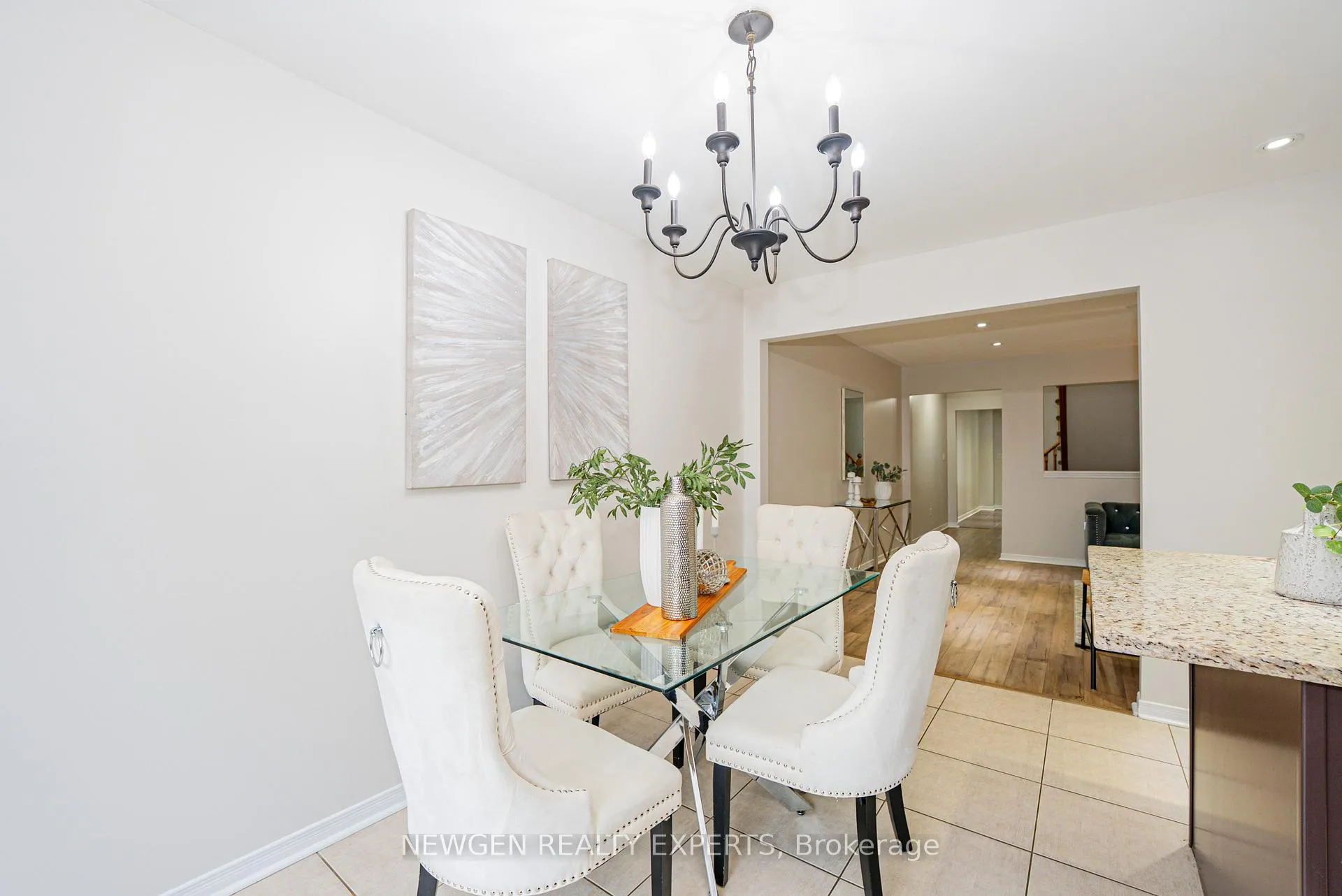 Photo 12 of 55 Teal Crest Circle, Brampton, Credit Valley — HOMEH
