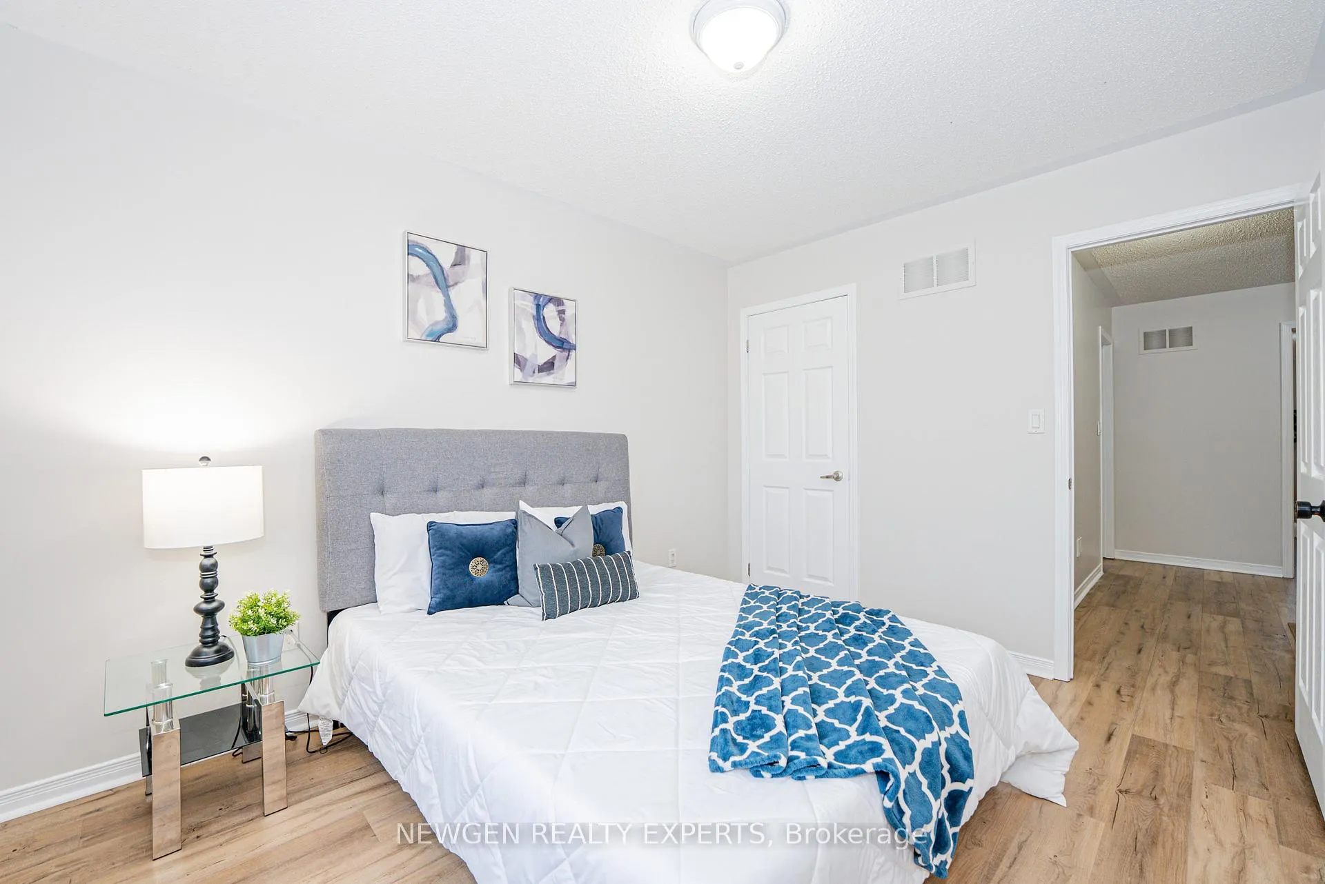 Photo 15 of 55 Teal Crest Circle, Brampton, Credit Valley — HOMEH