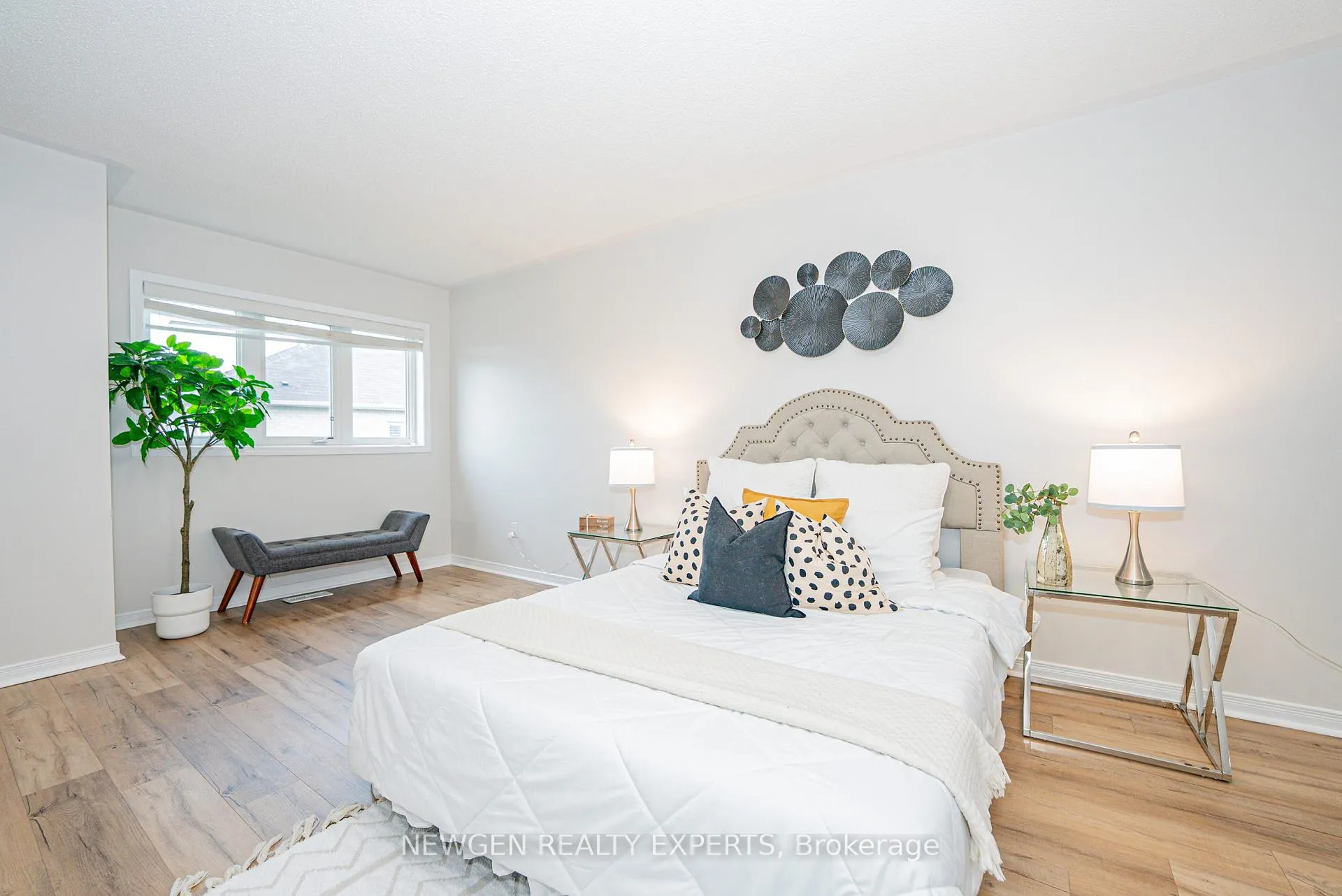 Photo 17 of 55 Teal Crest Circle, Brampton, Credit Valley — HOMEH