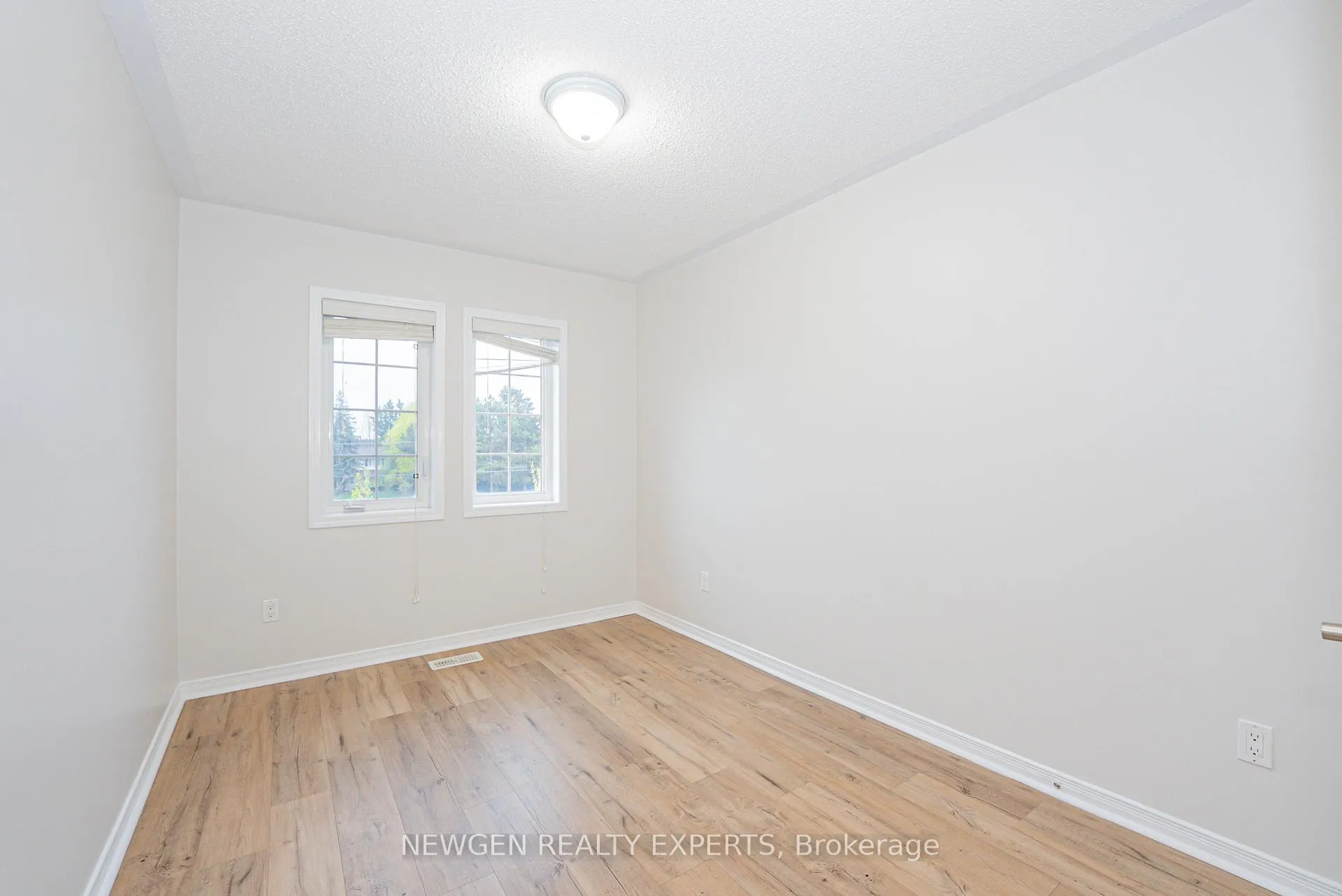 Photo 20 of 55 Teal Crest Circle, Brampton, Credit Valley — HOMEH