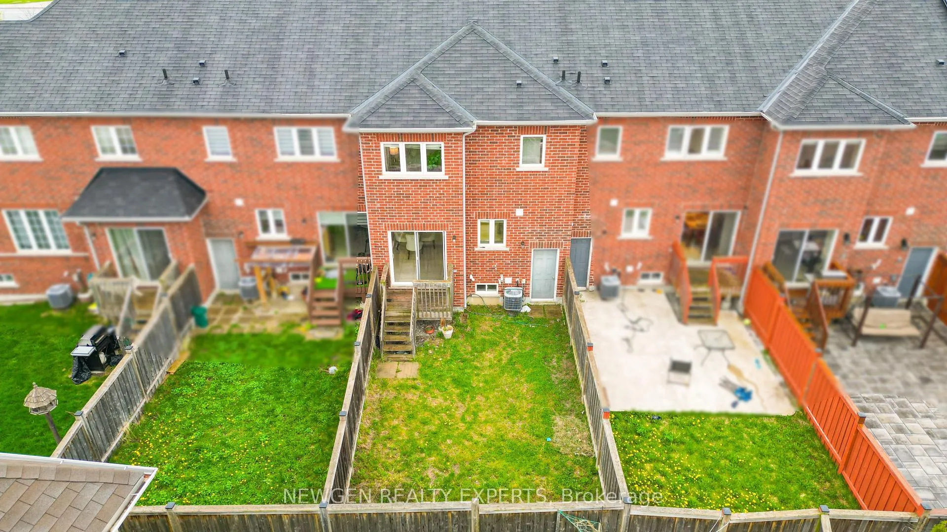 Photo 27 of 55 Teal Crest Circle, Brampton, Credit Valley — HOMEH