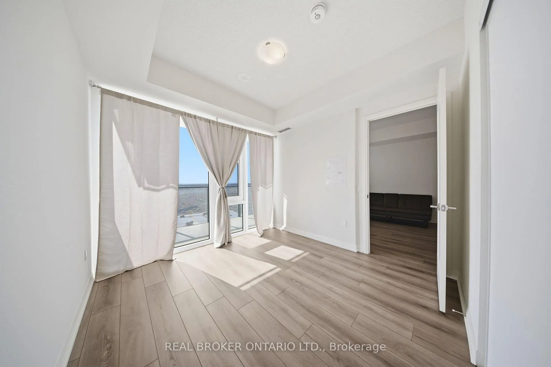 Photo 16 of Unit 1006, 27 Korda Gate, Vaughan, Vellore Village — HOMEH