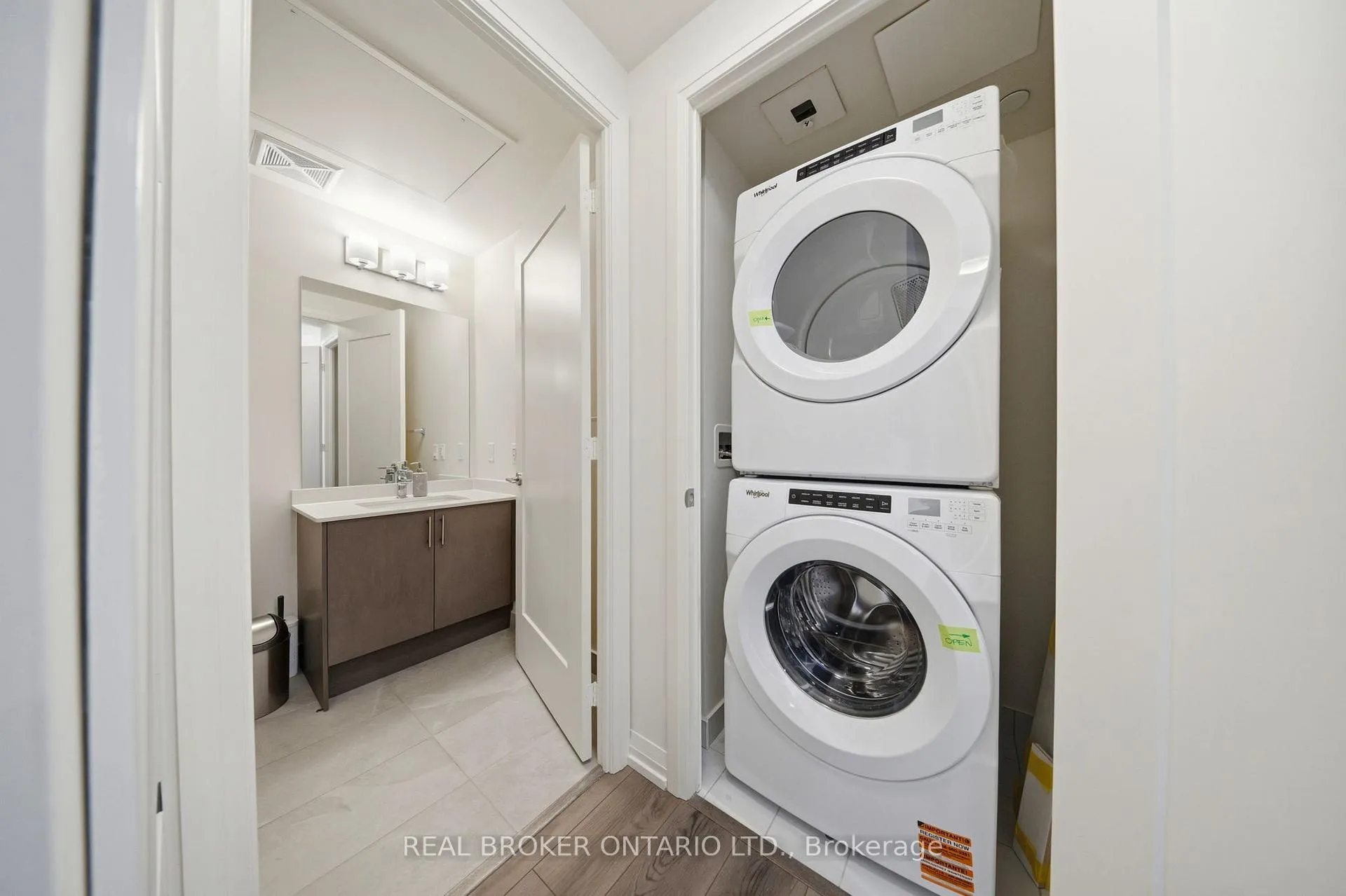 Photo 17 of Unit 1006, 27 Korda Gate, Vaughan, Vellore Village — HOMEH