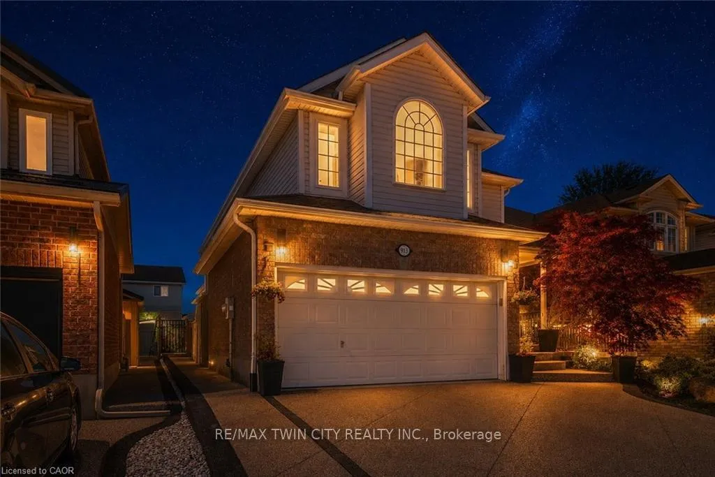 Photo 1 of 913 Copper Leaf Crescent, Kitchener, Trussler — HOMEH