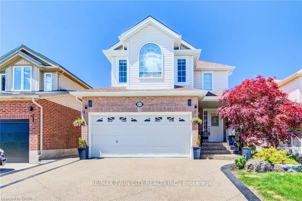 Photo 2 of 913 Copper Leaf Crescent, Kitchener, Trussler — HOMEH