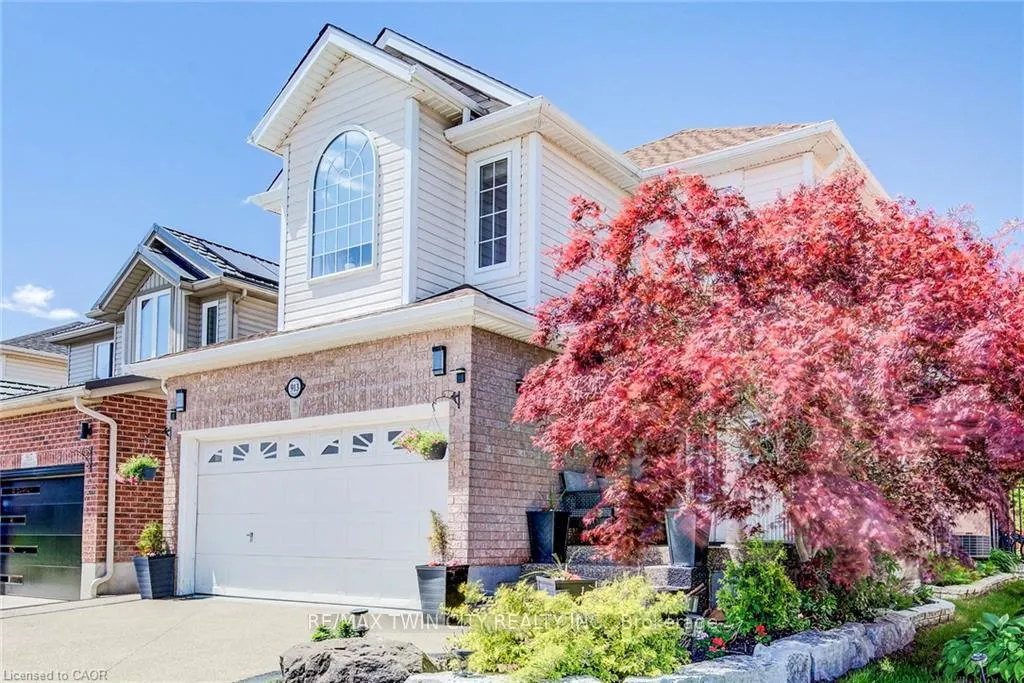 Photo 5 of 913 Copper Leaf Crescent, Kitchener, Trussler — HOMEH