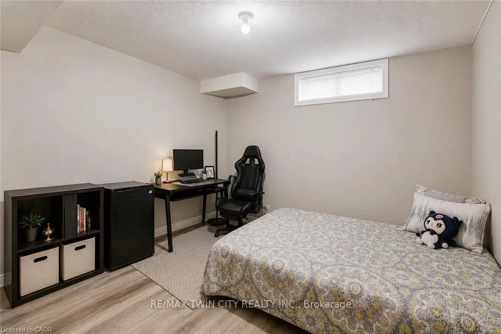 Photo 31 of 913 Copper Leaf Crescent, Kitchener, Trussler — HOMEH