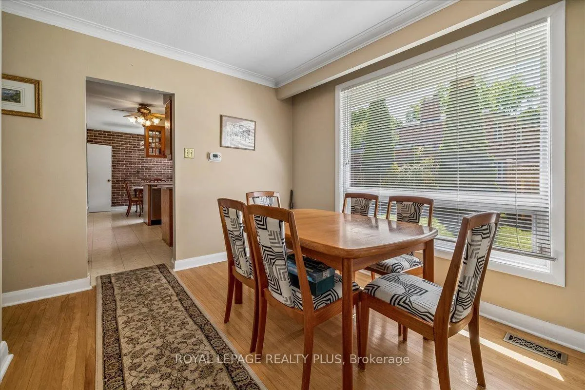 Photo 11 of 665 Vanessa Crescent, Mississauga, Lorne Park — HOMEH