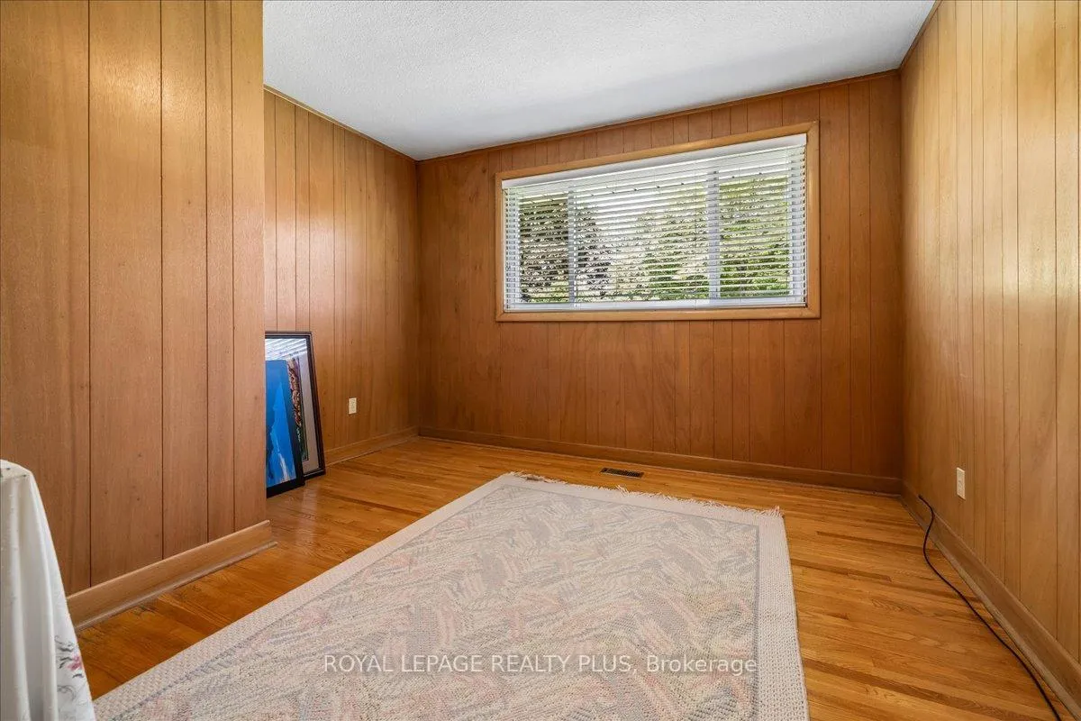 Photo 25 of 665 Vanessa Crescent, Mississauga, Lorne Park — HOMEH