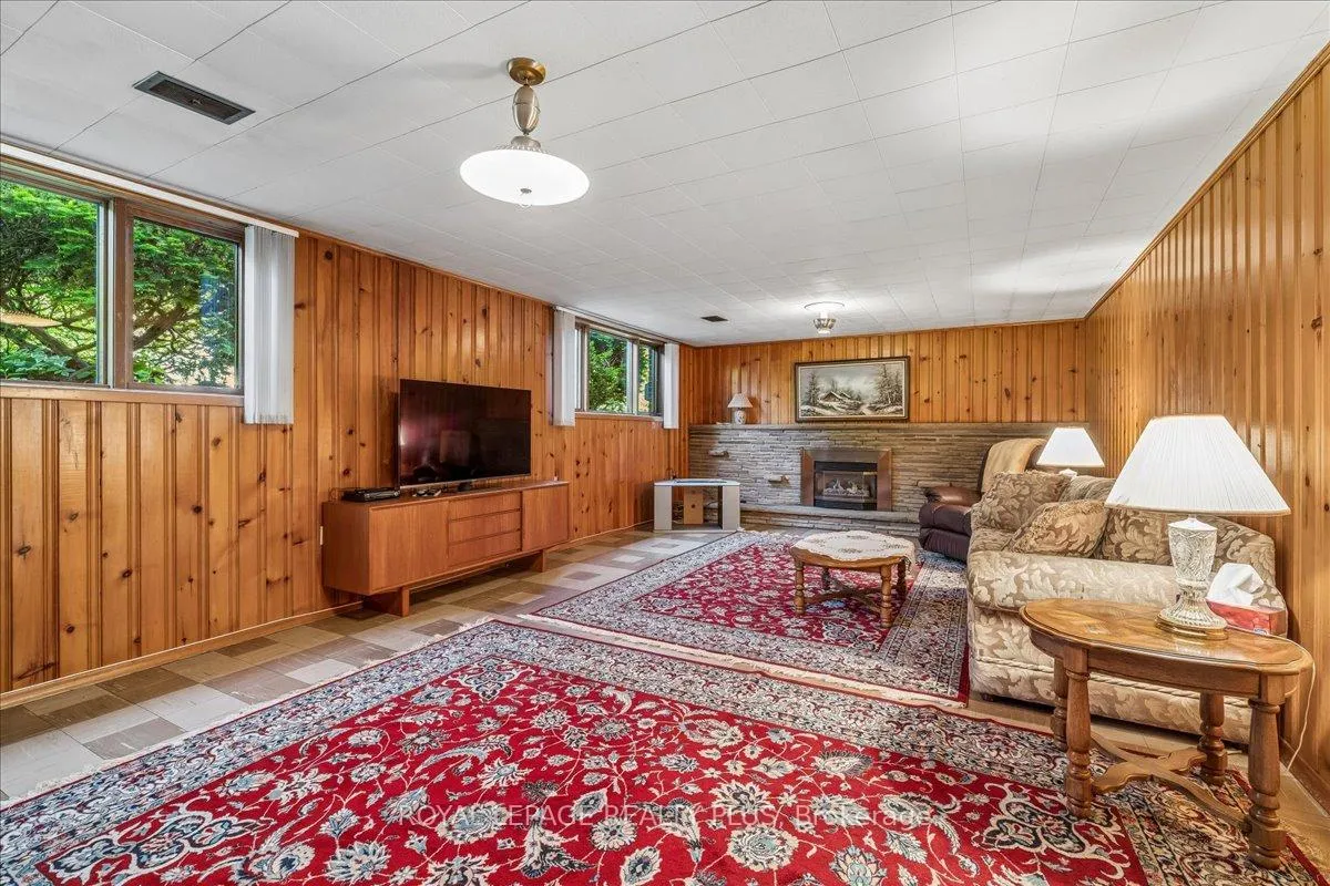 Photo 28 of 665 Vanessa Crescent, Mississauga, Lorne Park — HOMEH