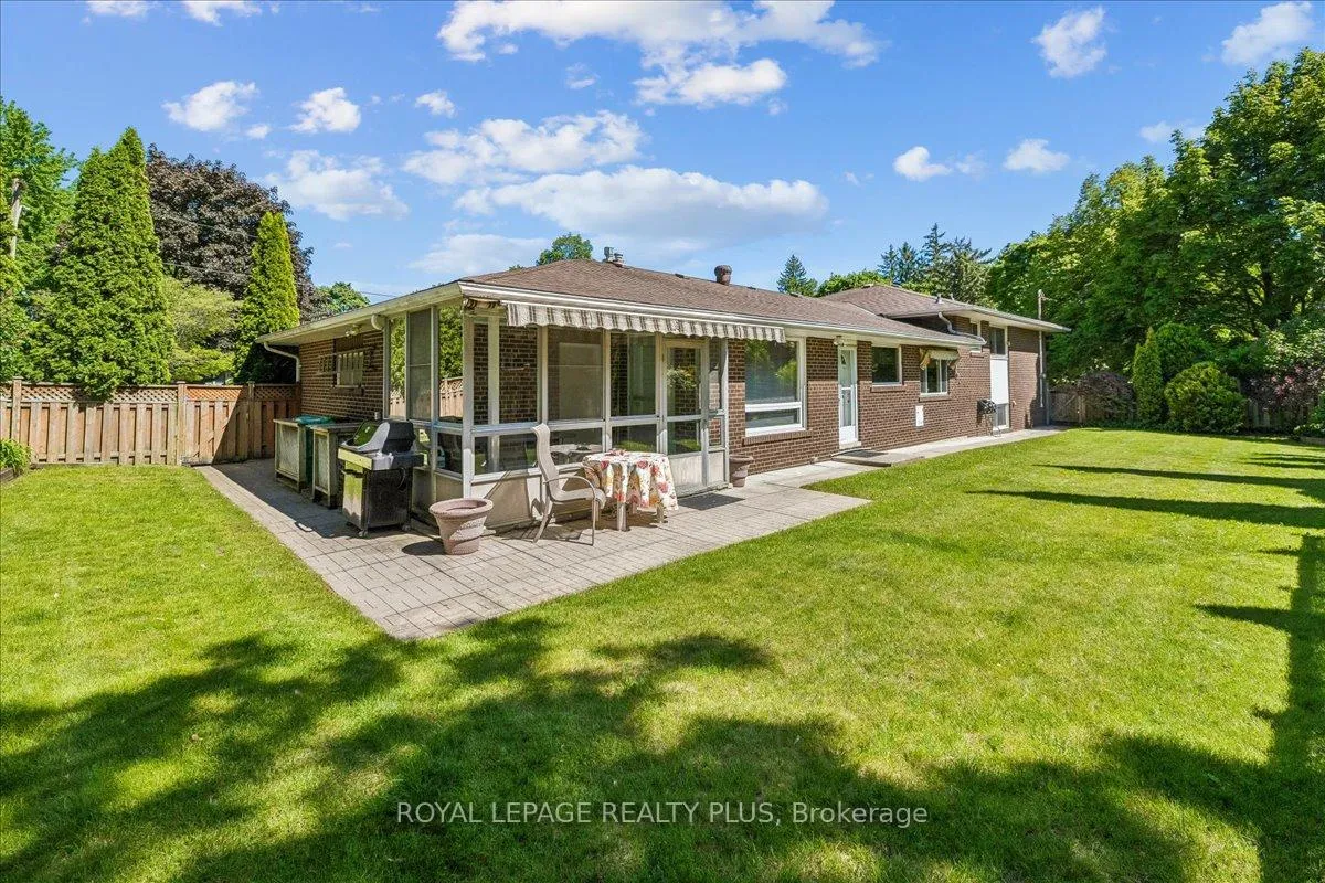 Photo 37 of 665 Vanessa Crescent, Mississauga, Lorne Park — HOMEH