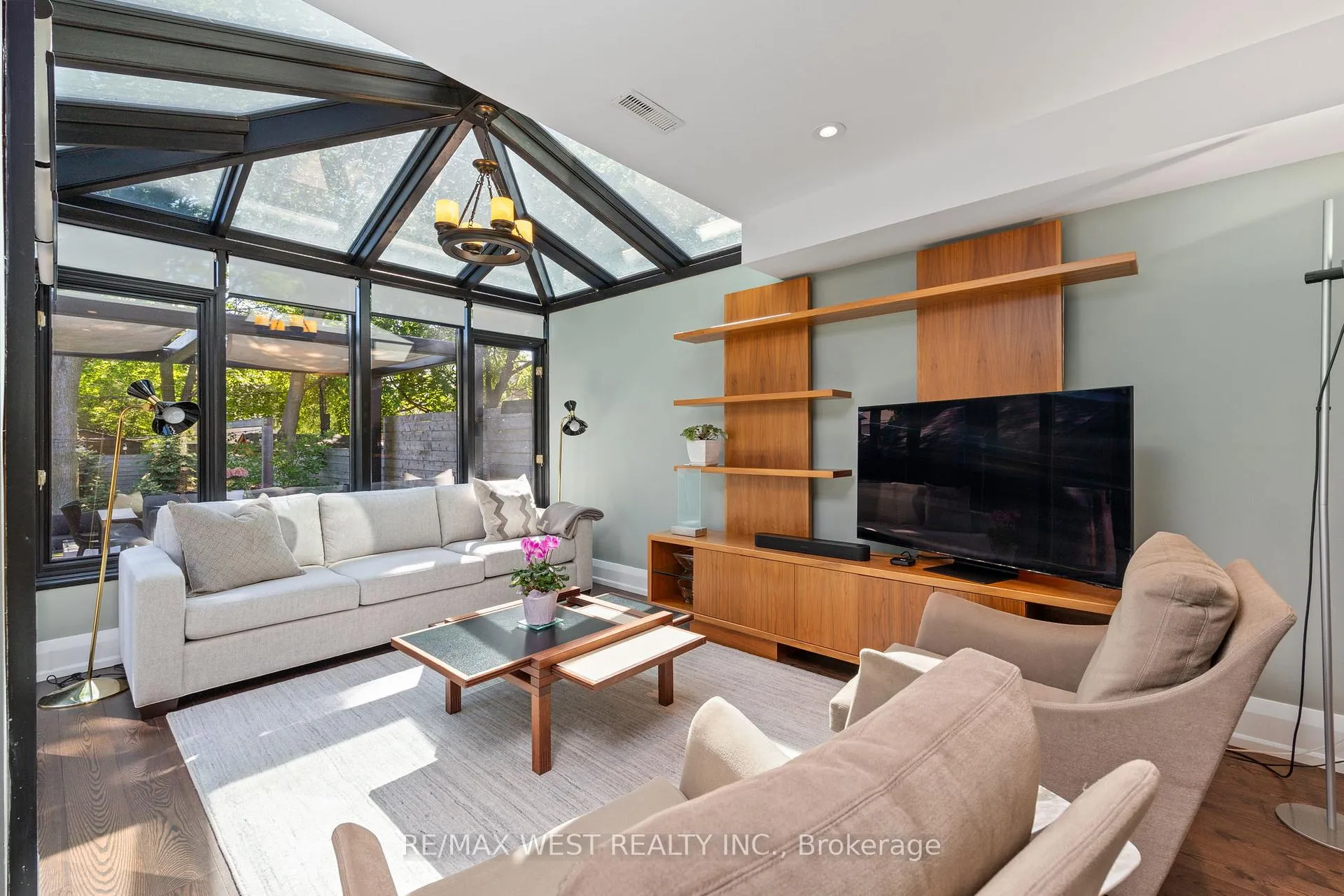 Photo 9 of 79 Elmsthorpe Avenue, Toronto, Forest Hill South — HOMEH