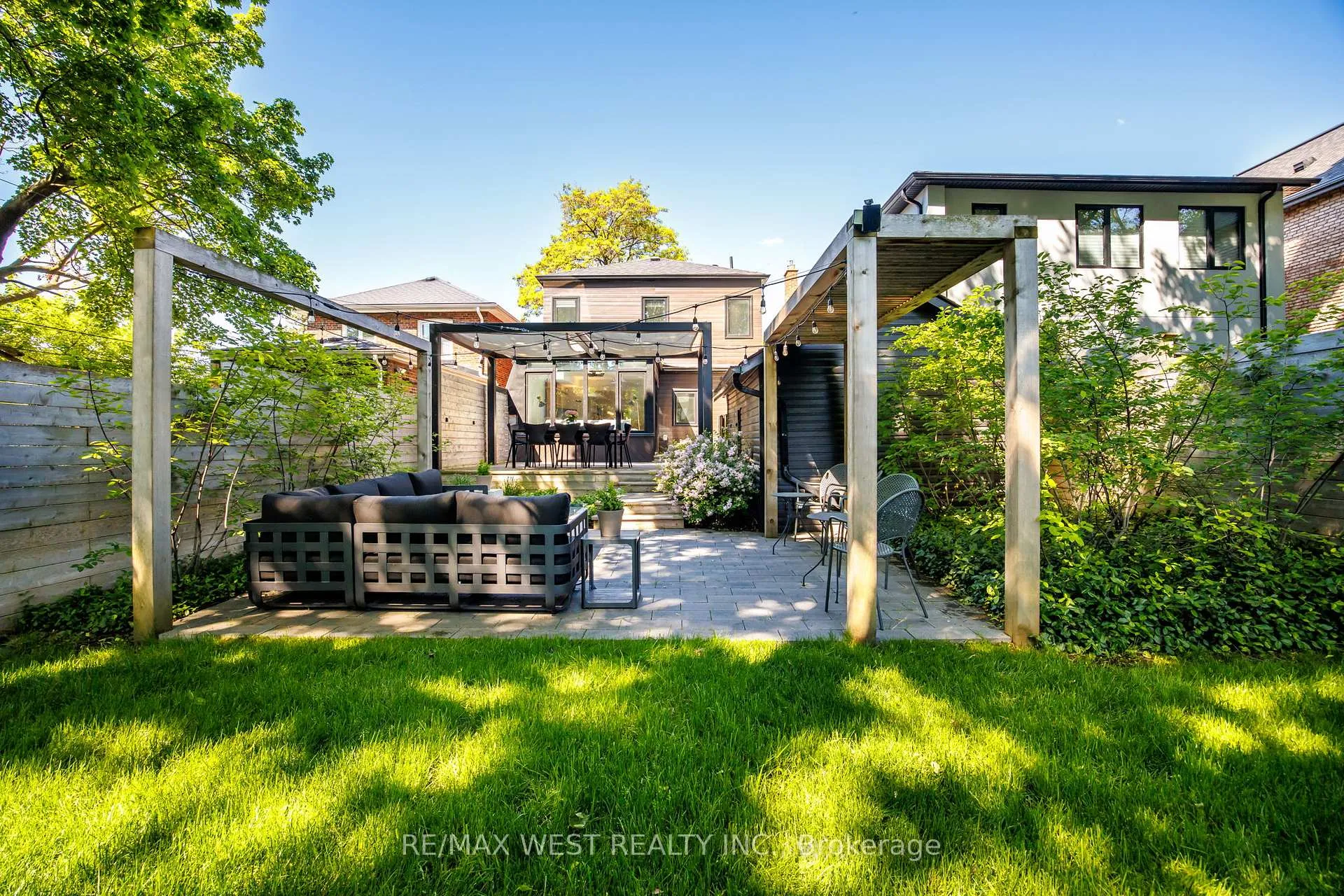 Photo 20 of 79 Elmsthorpe Avenue, Toronto, Forest Hill South — HOMEH