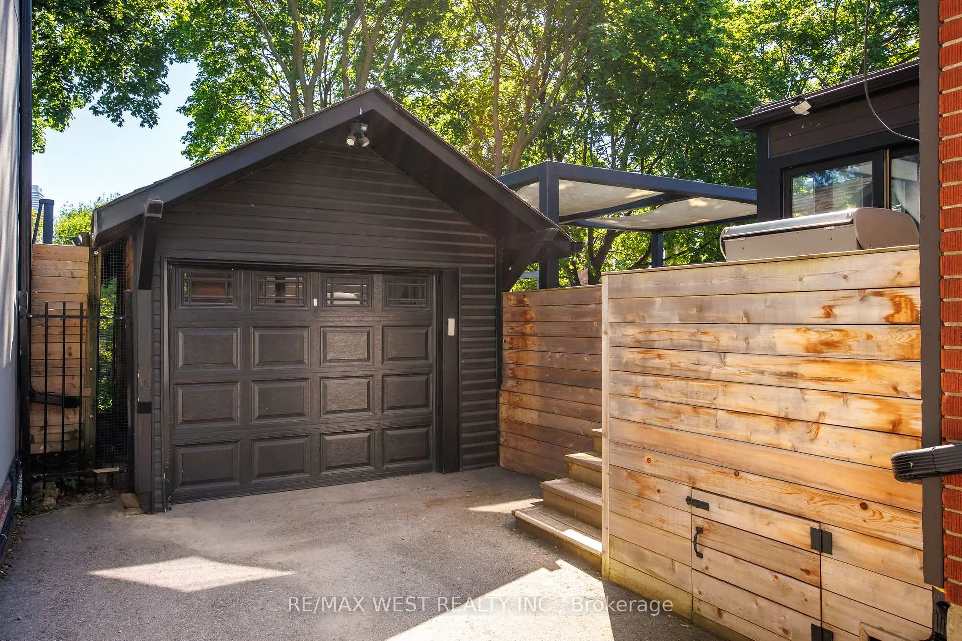 Photo 21 of 79 Elmsthorpe Avenue, Toronto, Forest Hill South — HOMEH