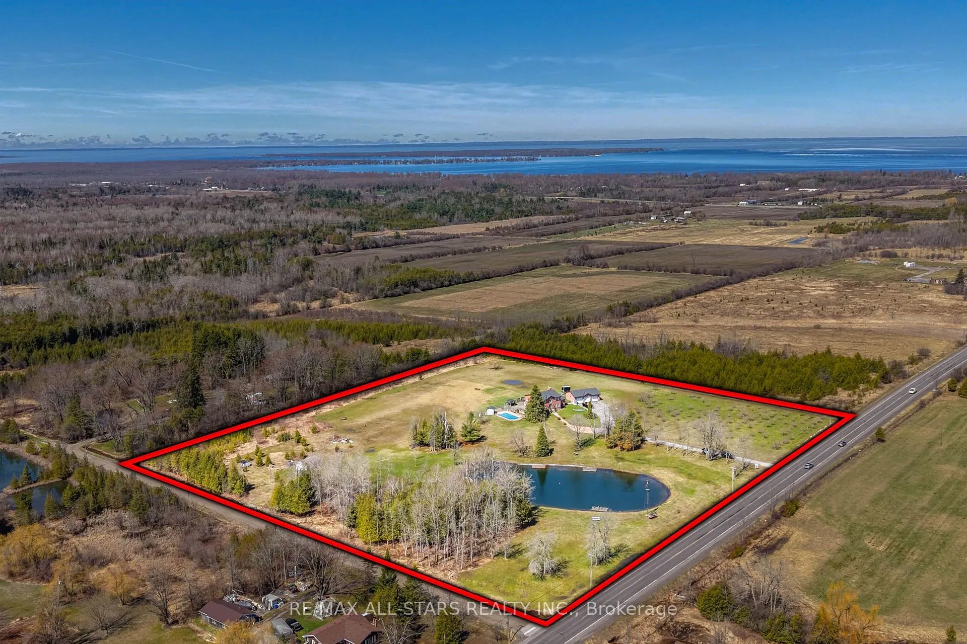 Photo 12 of 25472 Lakeridge Road, Georgina, Pefferlaw — HOMEH