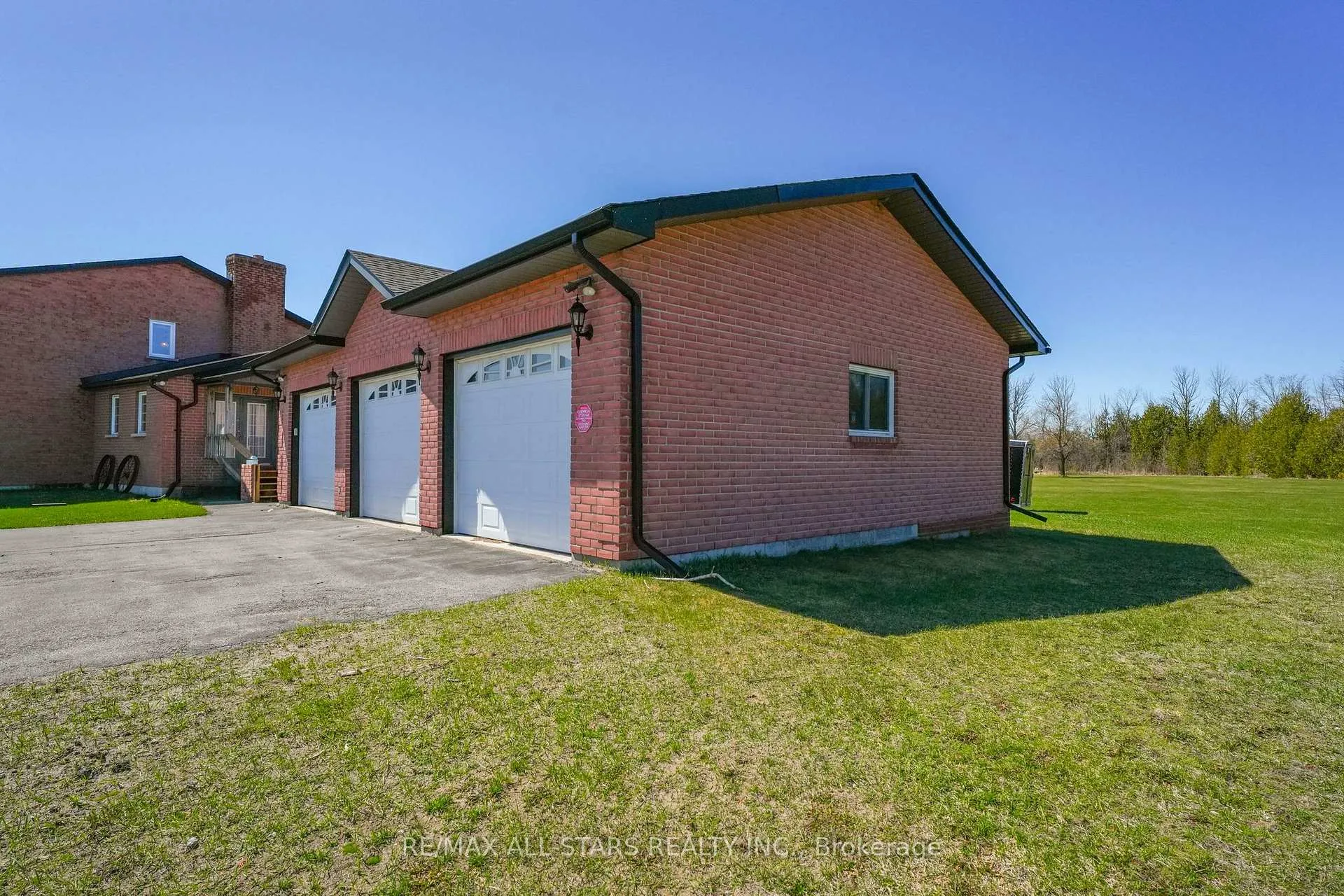 Photo 13 of 25472 Lakeridge Road, Georgina, Pefferlaw — HOMEH