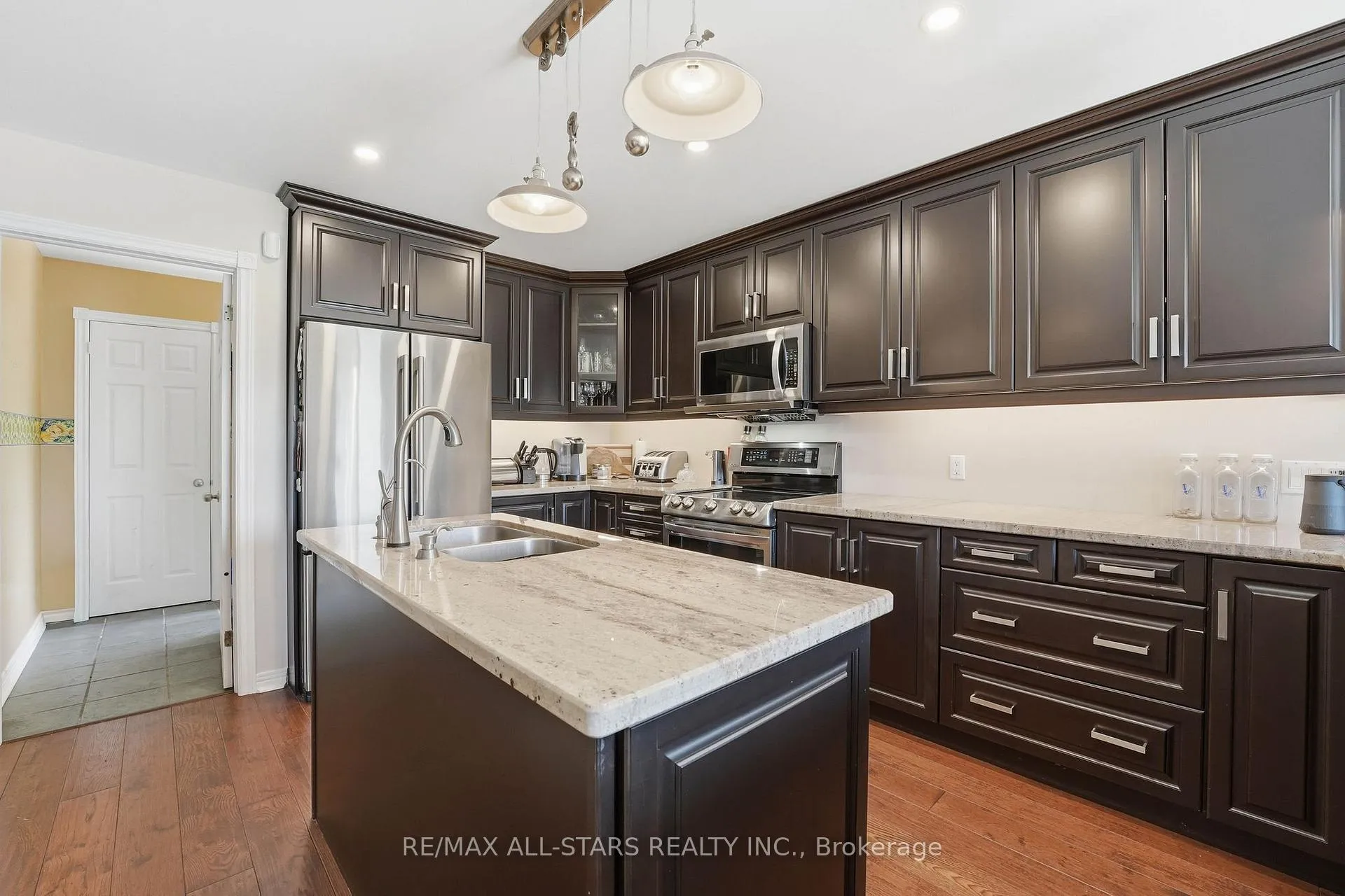 Photo 17 of 25472 Lakeridge Road, Georgina, Pefferlaw — HOMEH