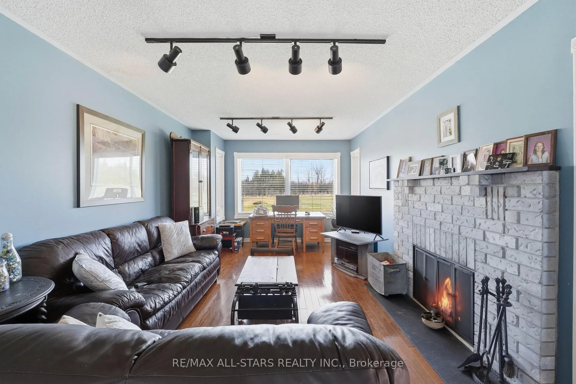 Photo 21 of 25472 Lakeridge Road, Georgina, Pefferlaw — HOMEH