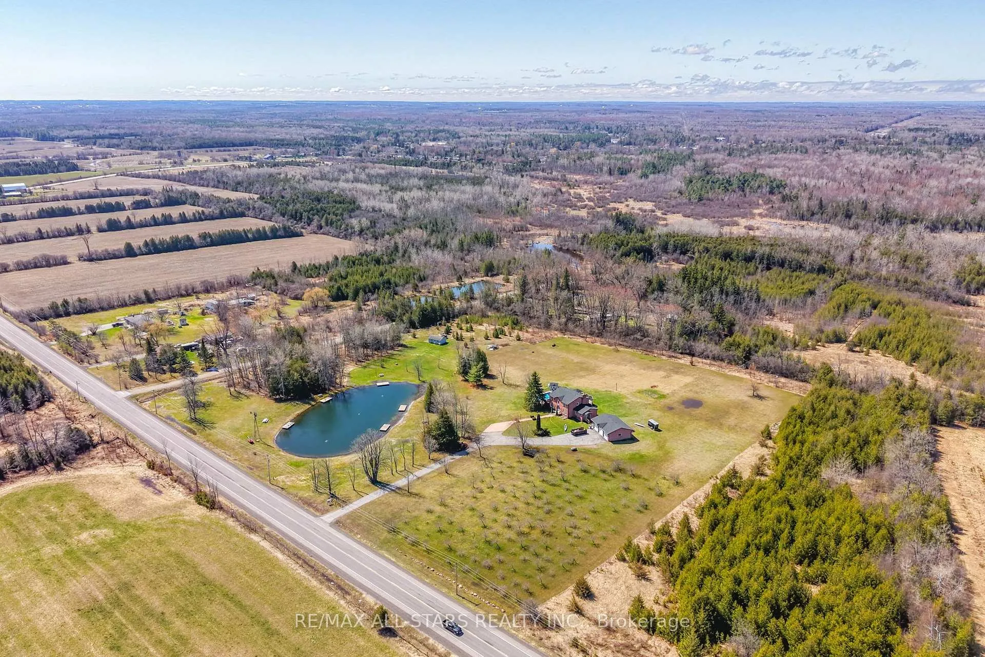 Photo 48 of 25472 Lakeridge Road, Georgina, Pefferlaw — HOMEH