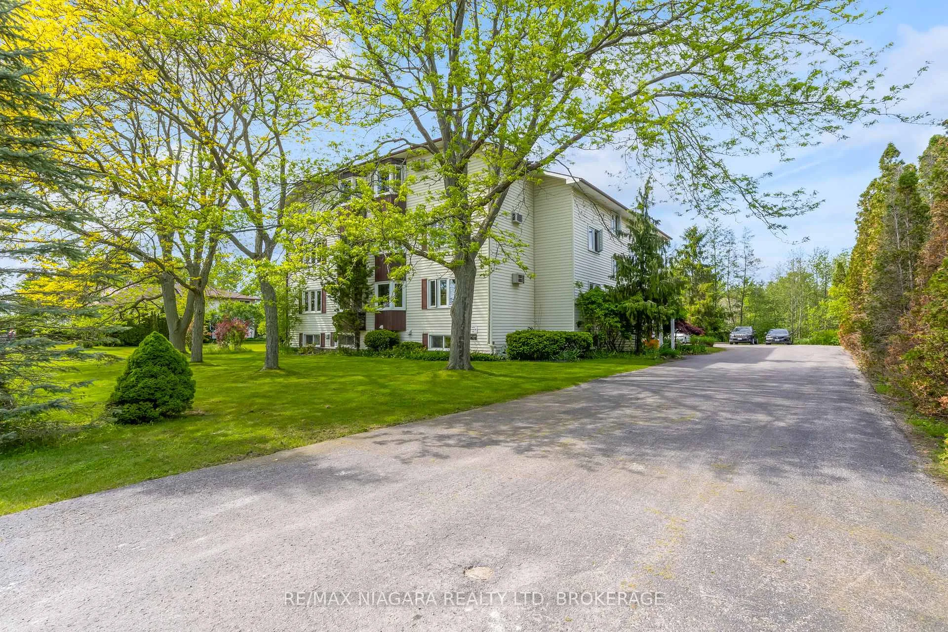 Photo 5 of Unit 11, 833 Foss Road, Pelham, Fenwick — HOMEH