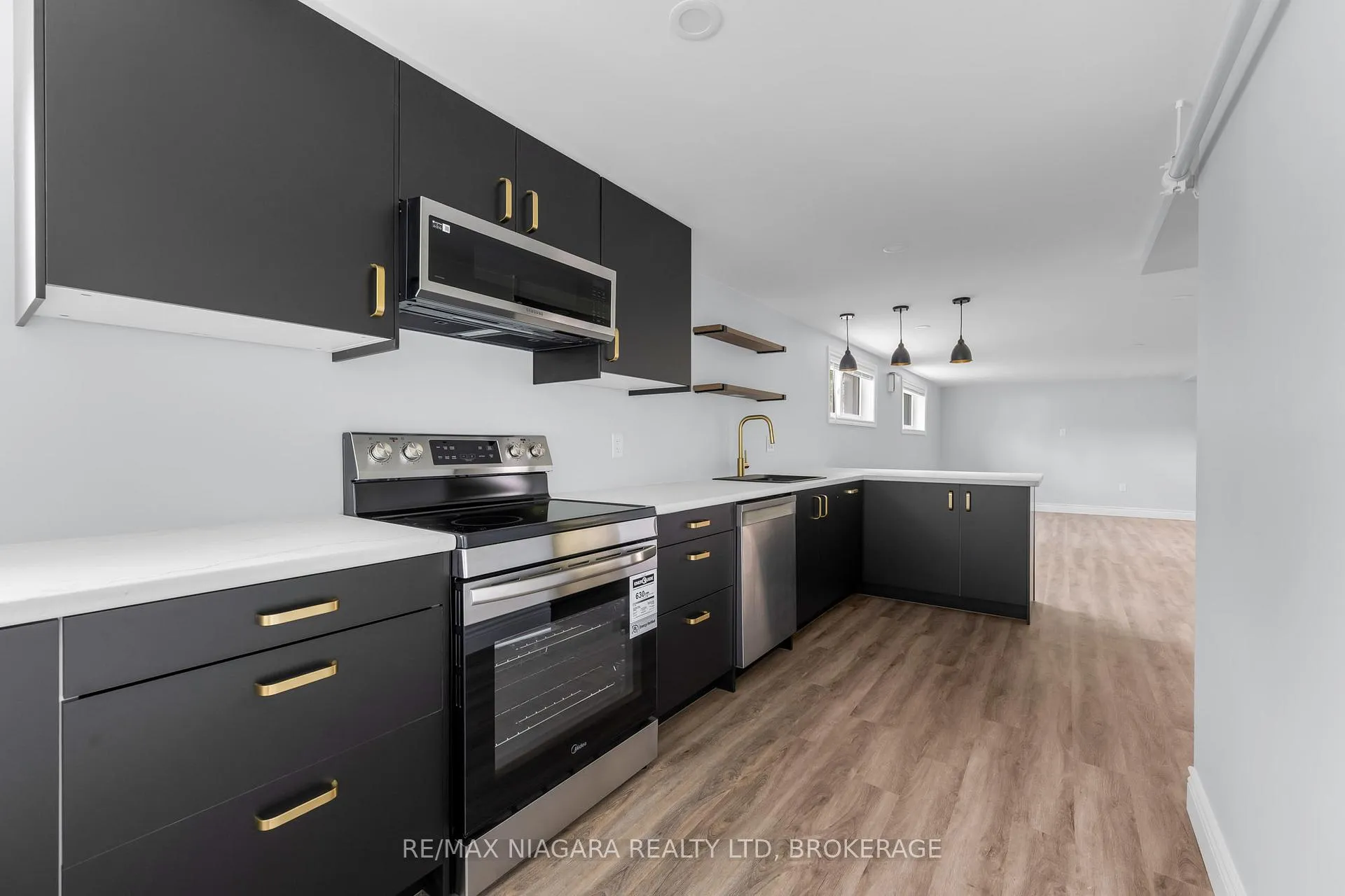 Photo 28 of Unit 11, 833 Foss Road, Pelham, Fenwick — HOMEH