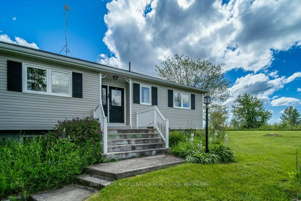 Photo 3 of 1225 Townline Road, Loyalist, Lennox and Addington - South — HOMEH