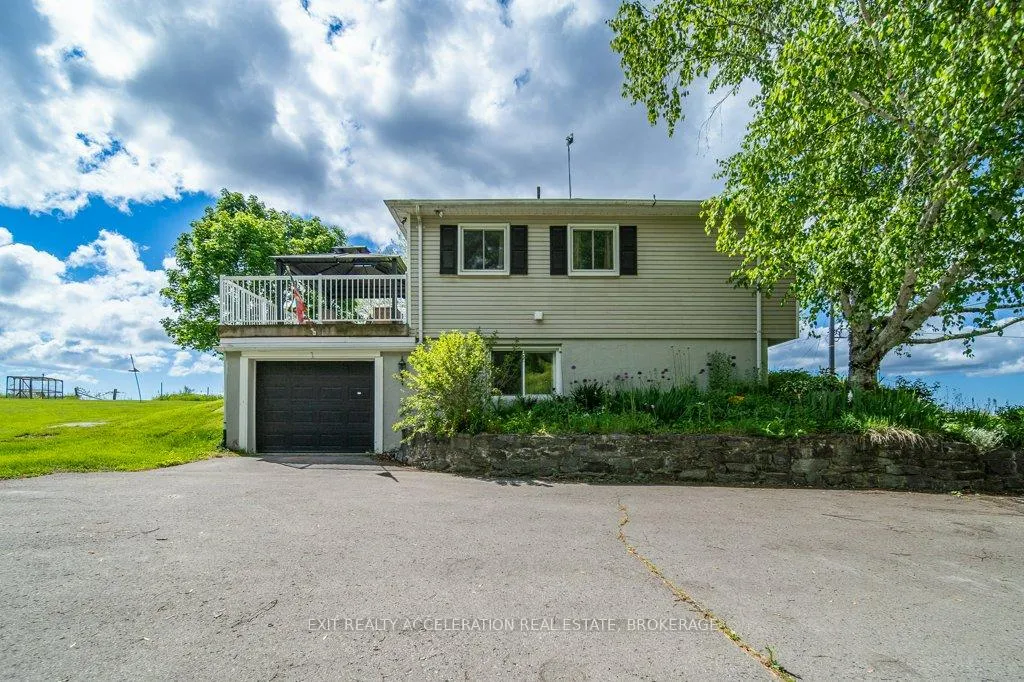 Photo 32 of 1225 Townline Road, Loyalist, Lennox and Addington - South — HOMEH