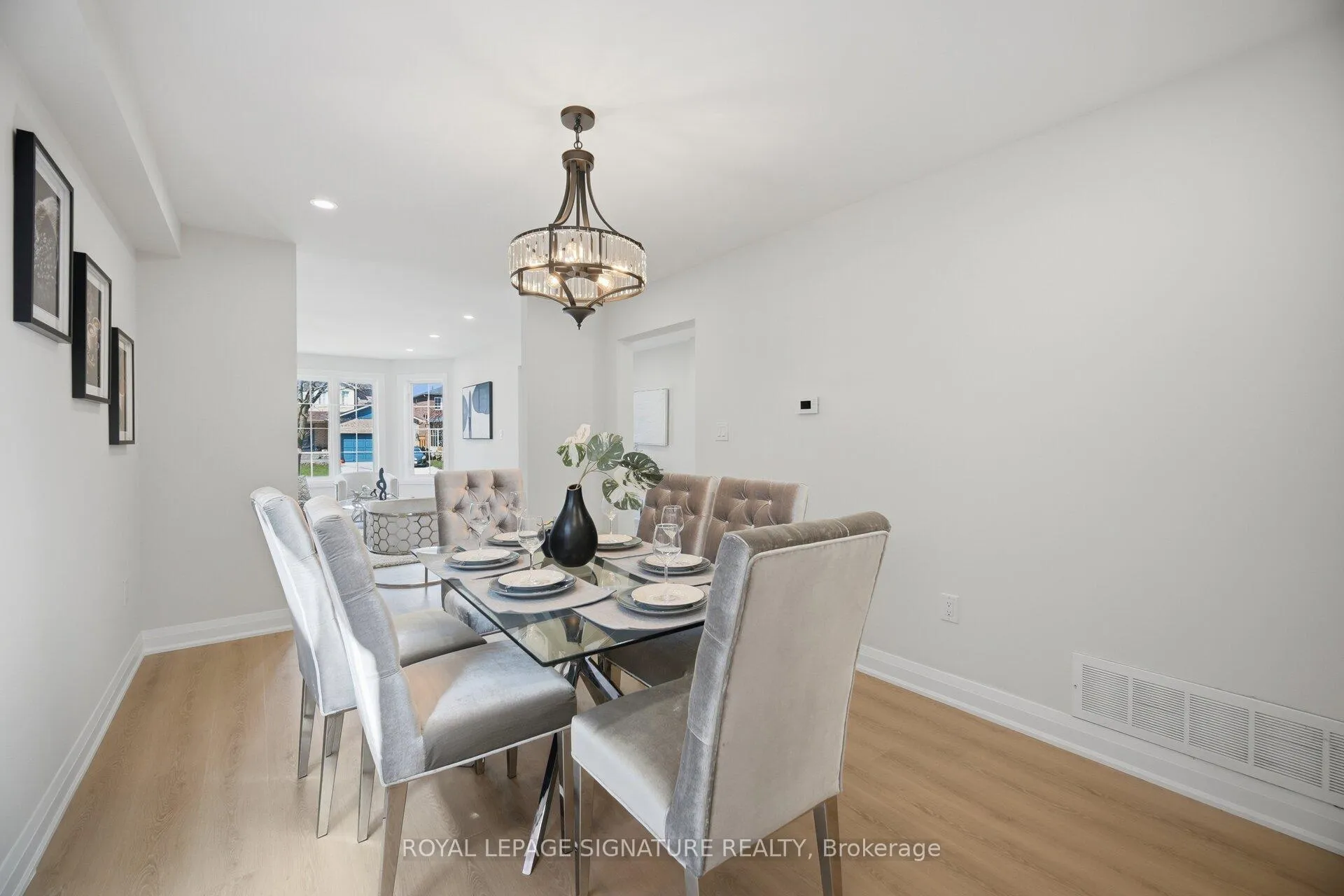 Photo 8 of 11 Wessenger Drive, Barrie, Holly — HOMEH