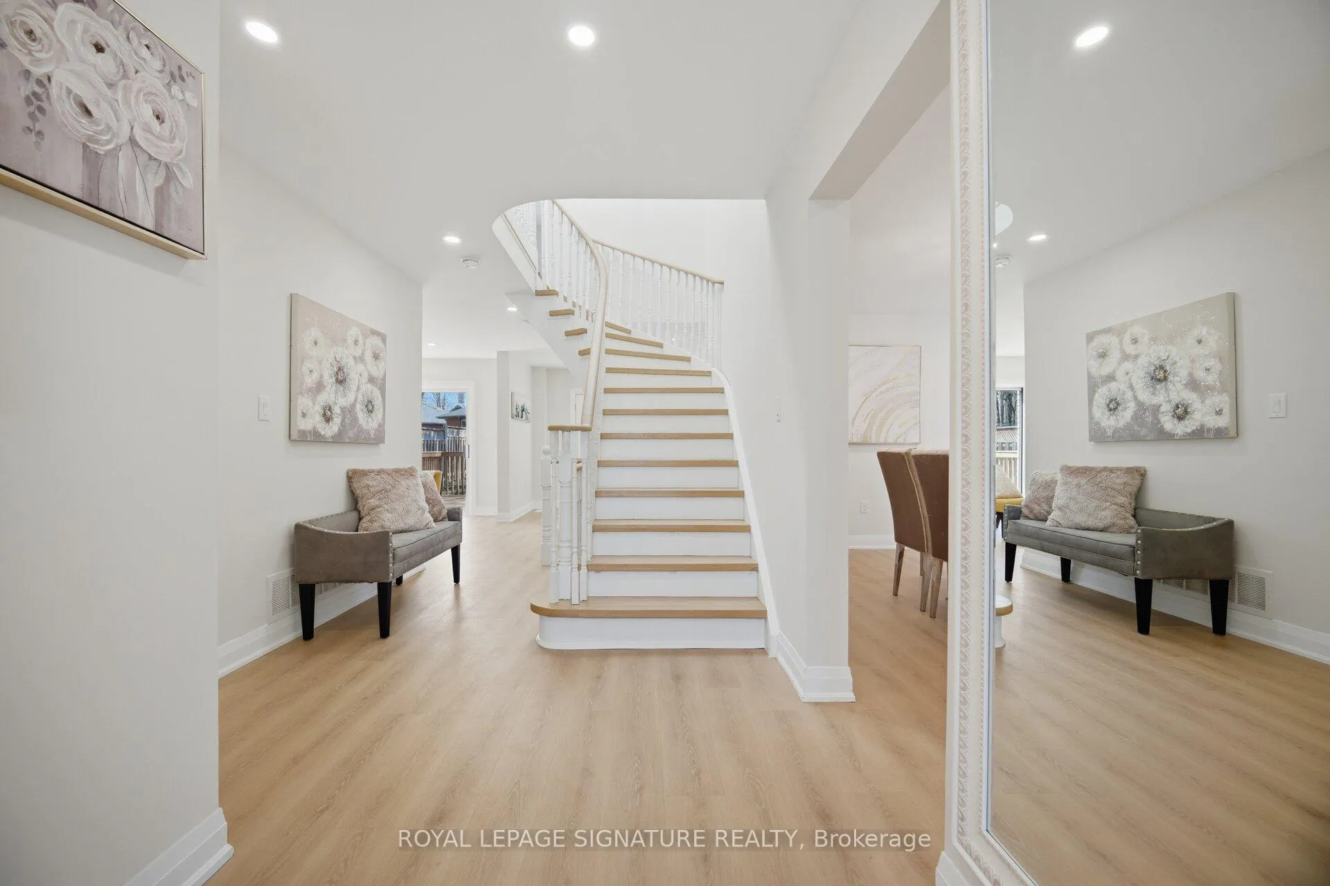 Photo 21 of 11 Wessenger Drive, Barrie, Holly — HOMEH