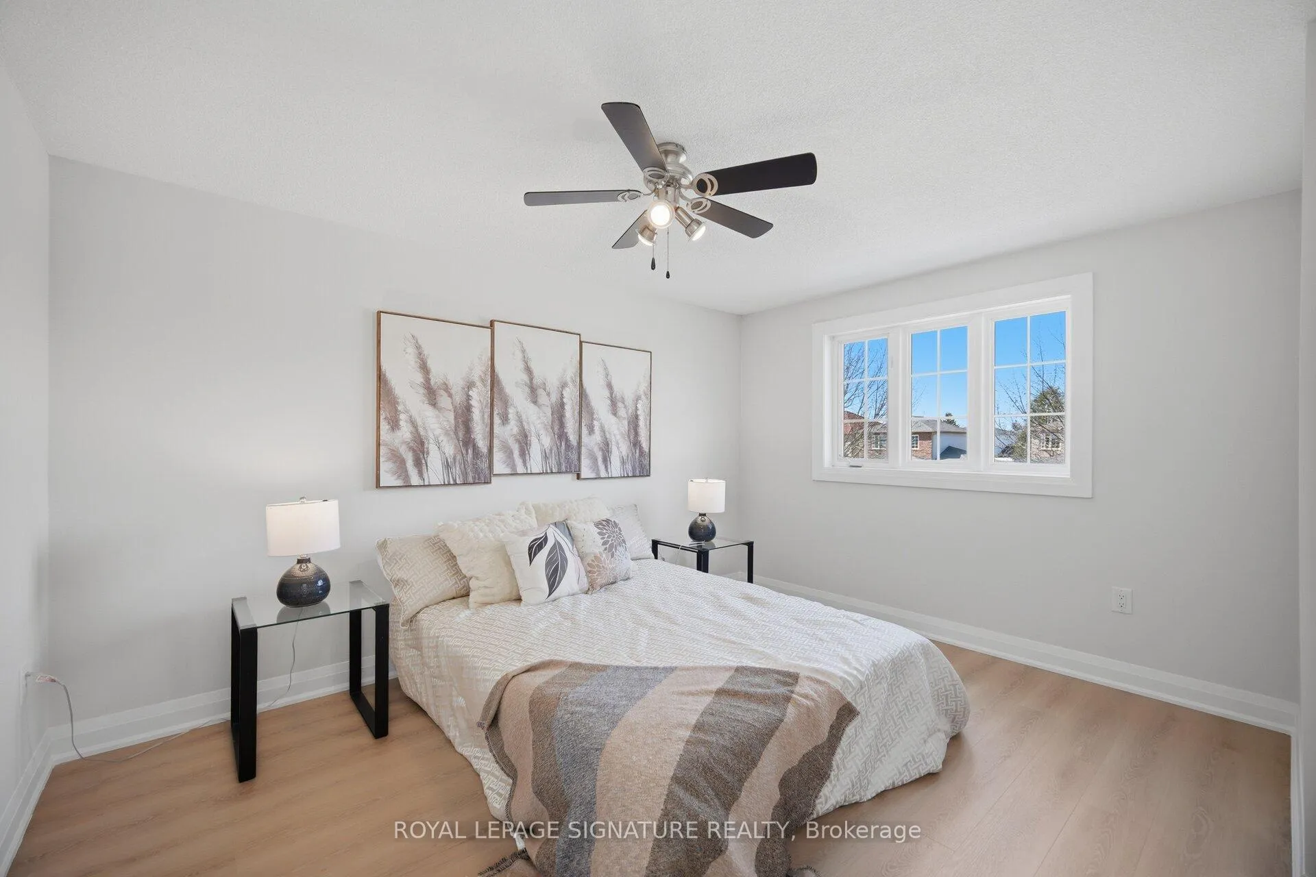 Photo 30 of 11 Wessenger Drive, Barrie, Holly — HOMEH