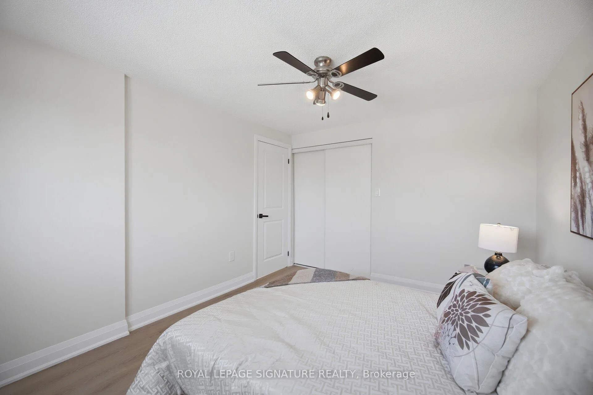 Photo 31 of 11 Wessenger Drive, Barrie, Holly — HOMEH