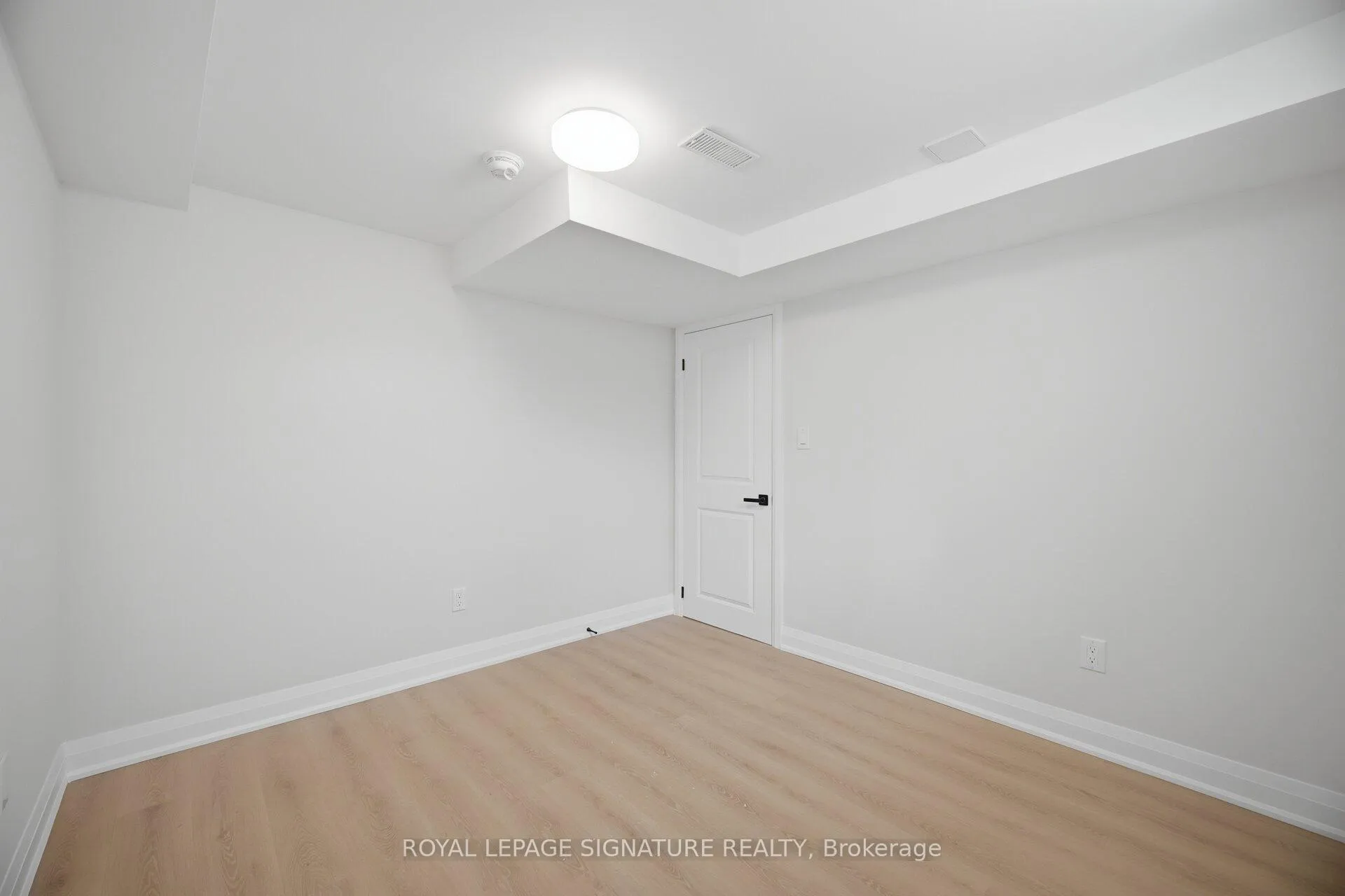 Photo 43 of 11 Wessenger Drive, Barrie, Holly — HOMEH