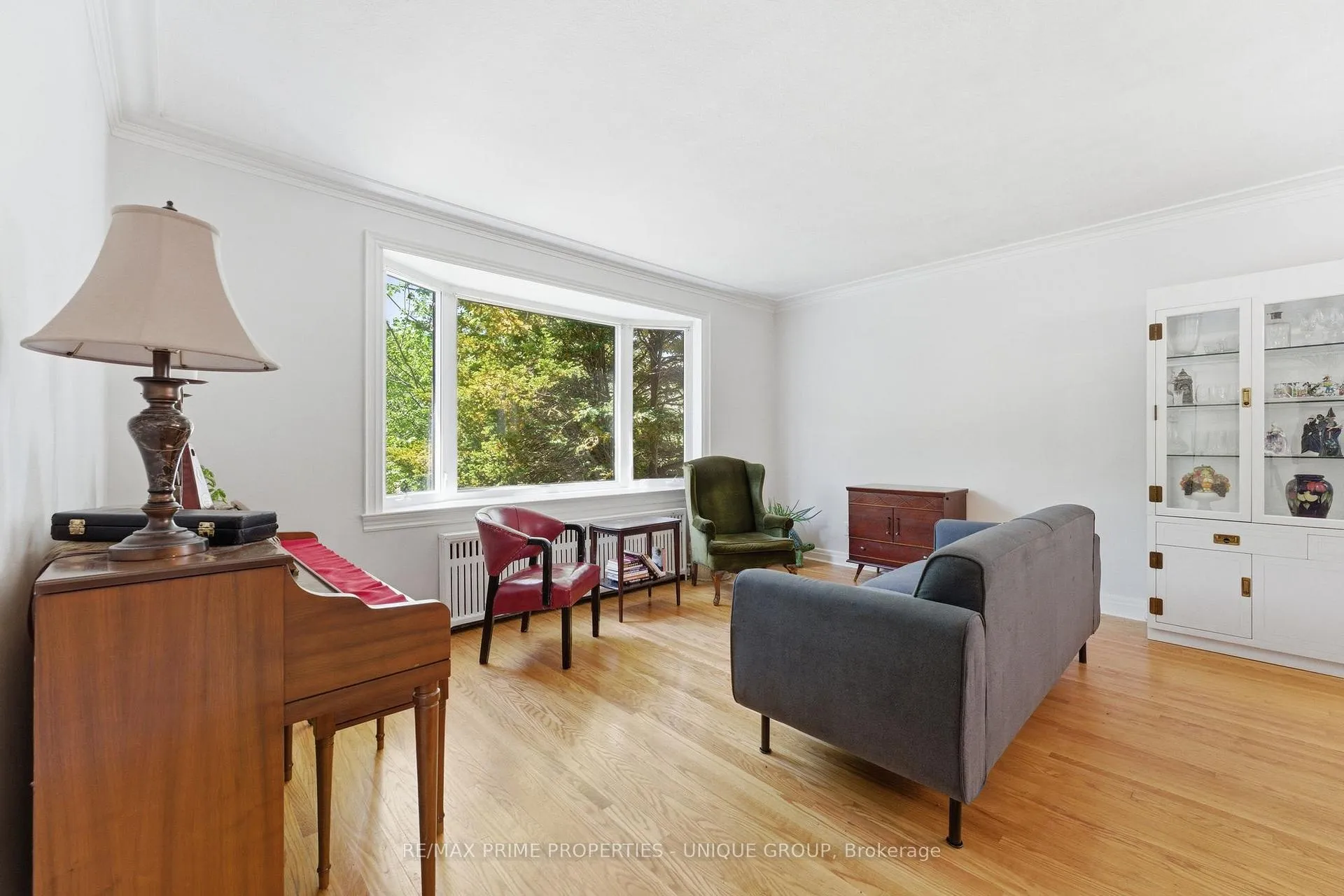 Photo 2 of 78 Glen Davis Crescent, Toronto, East End-Danforth — HOMEH