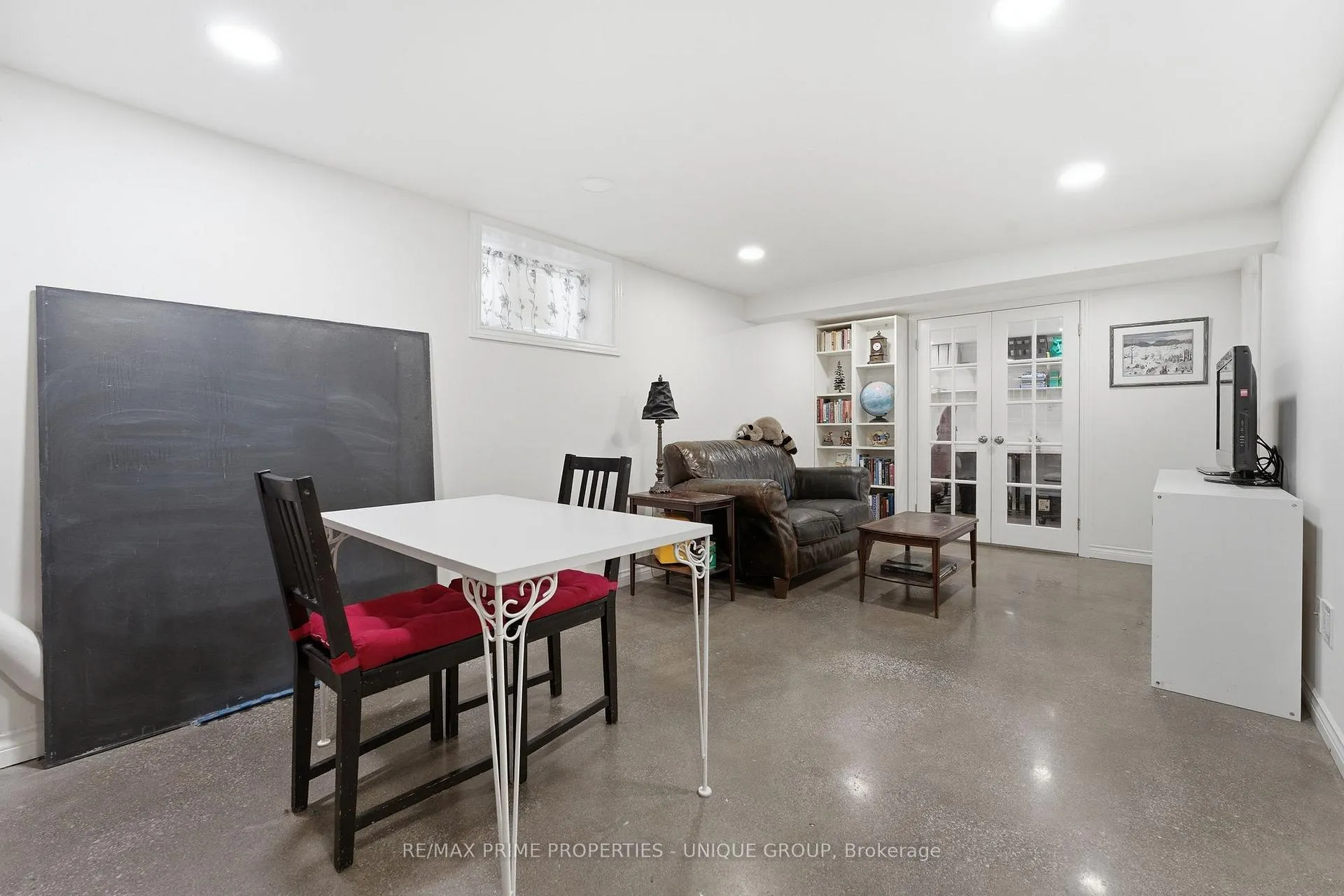 Photo 21 of 78 Glen Davis Crescent, Toronto, East End-Danforth — HOMEH