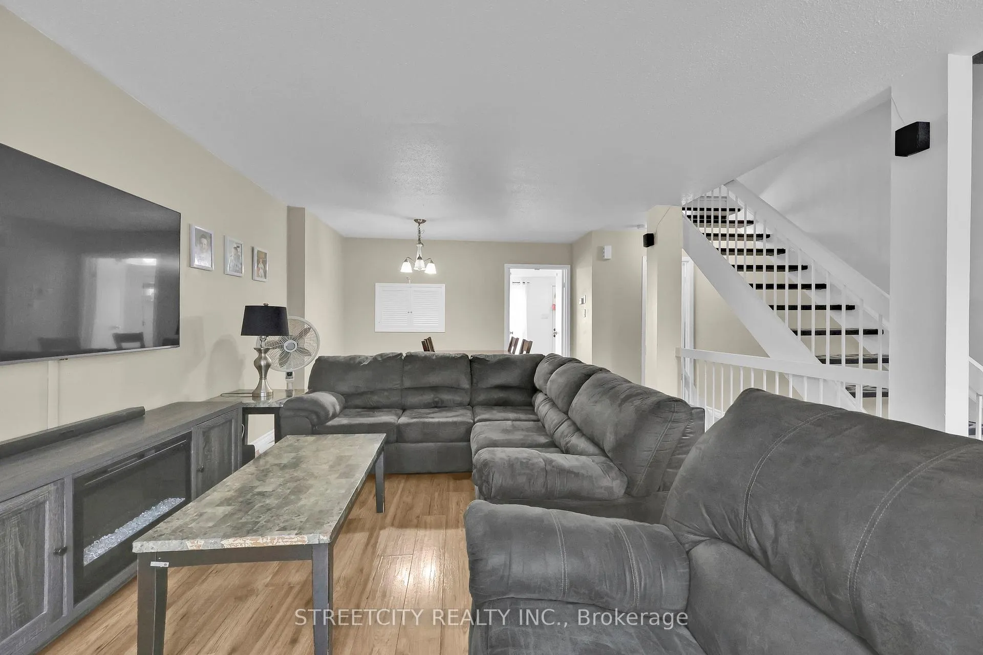 Photo 13 of Unit 8, 253 Taylor Street, London, East C — HOMEH