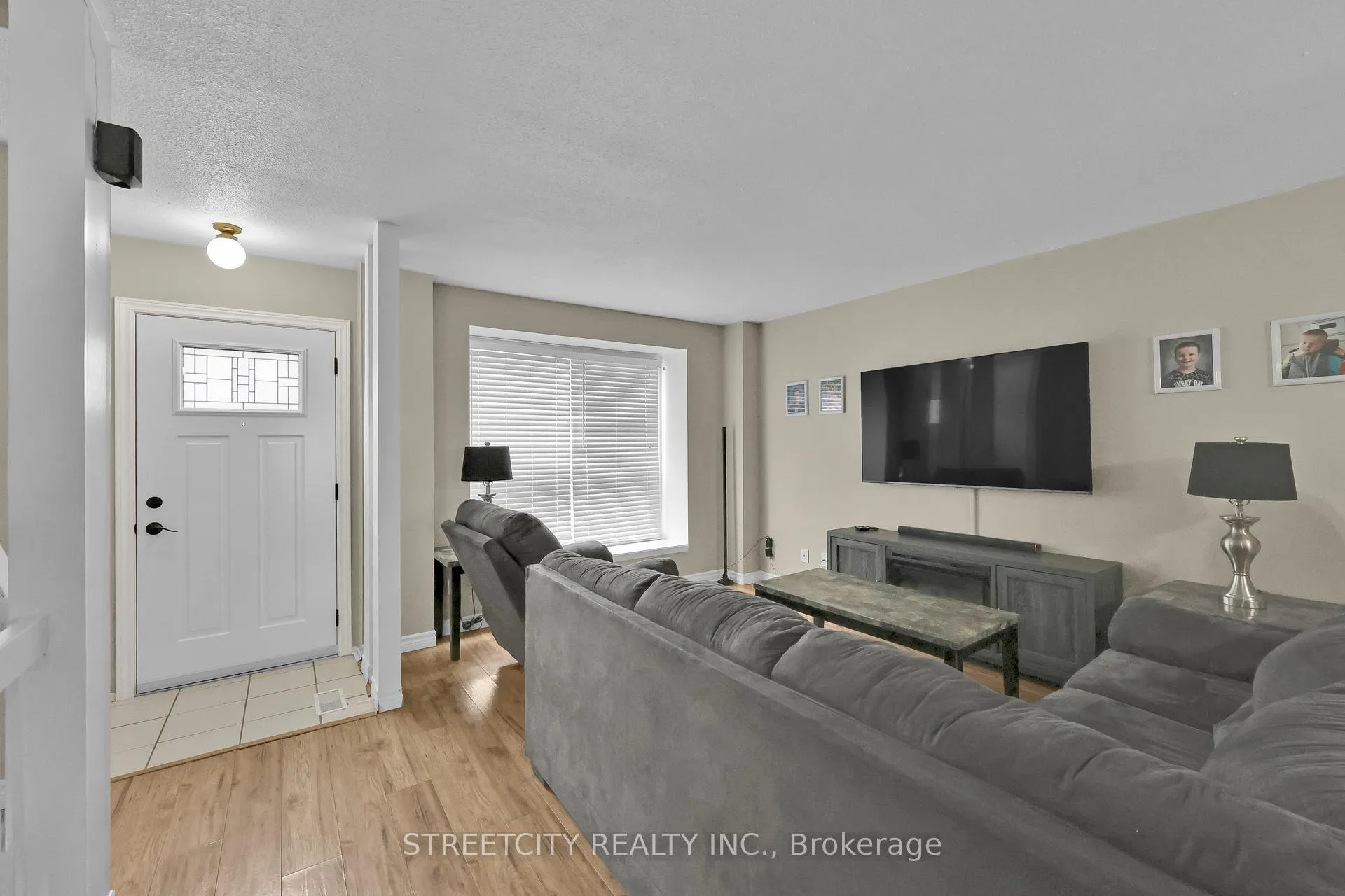 Photo 15 of Unit 8, 253 Taylor Street, London, East C — HOMEH