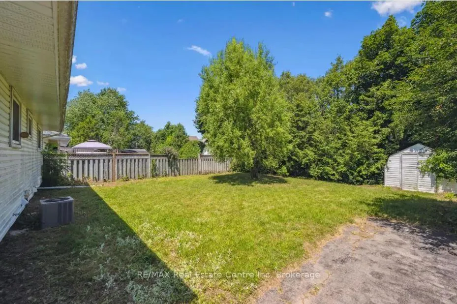 Photo 9 of Unit Upper, 72 Ferndale Avenue, Guelph, Victoria North — HOMEH